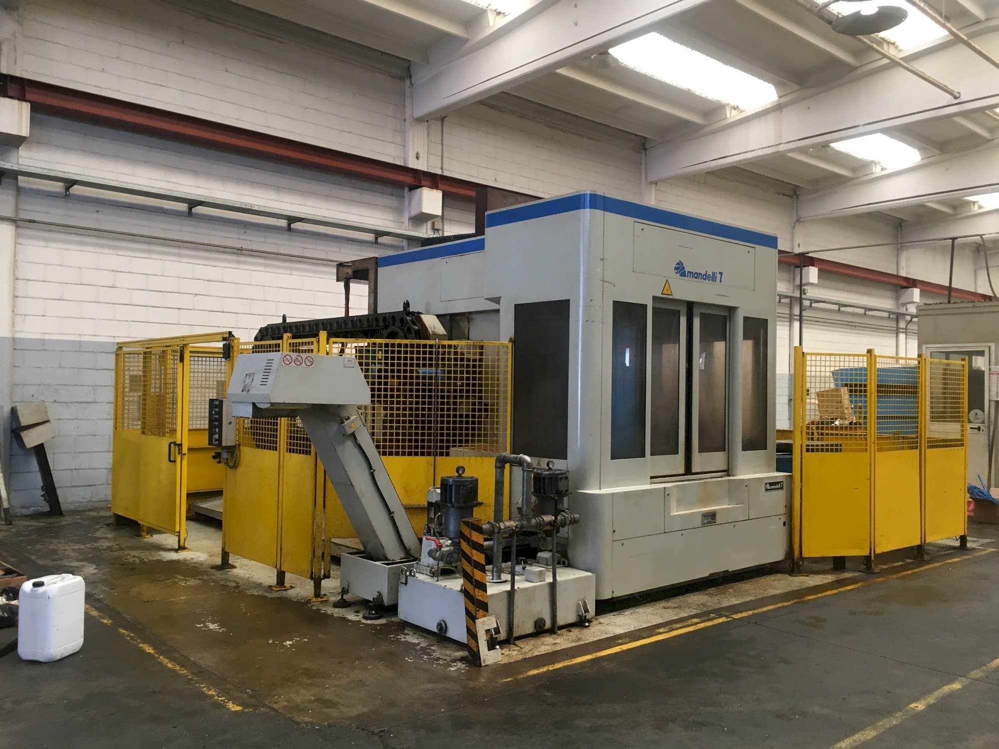 Vooraanzicht  van Mandelli Type 7  machine