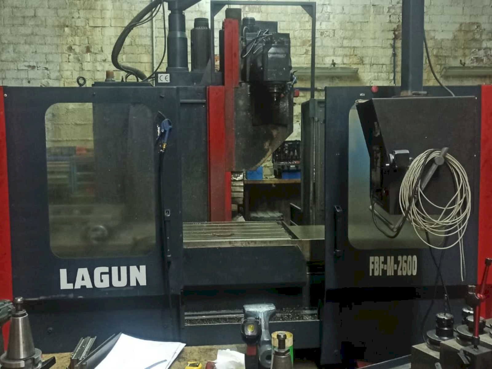 Vooraanzicht  van LAGUN FBF-M-2600  machine