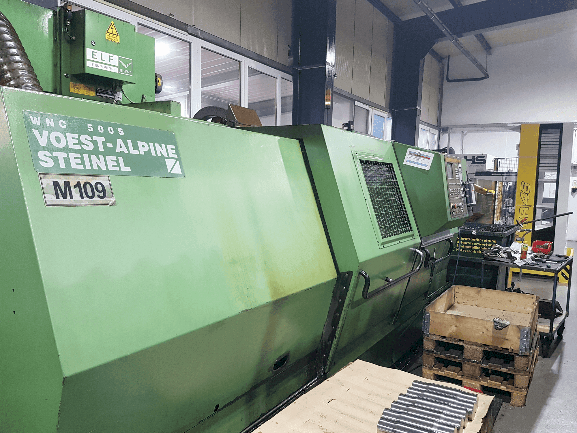 Vooraanzicht  van Voest Alpine WNC 500 S/1.6  machine