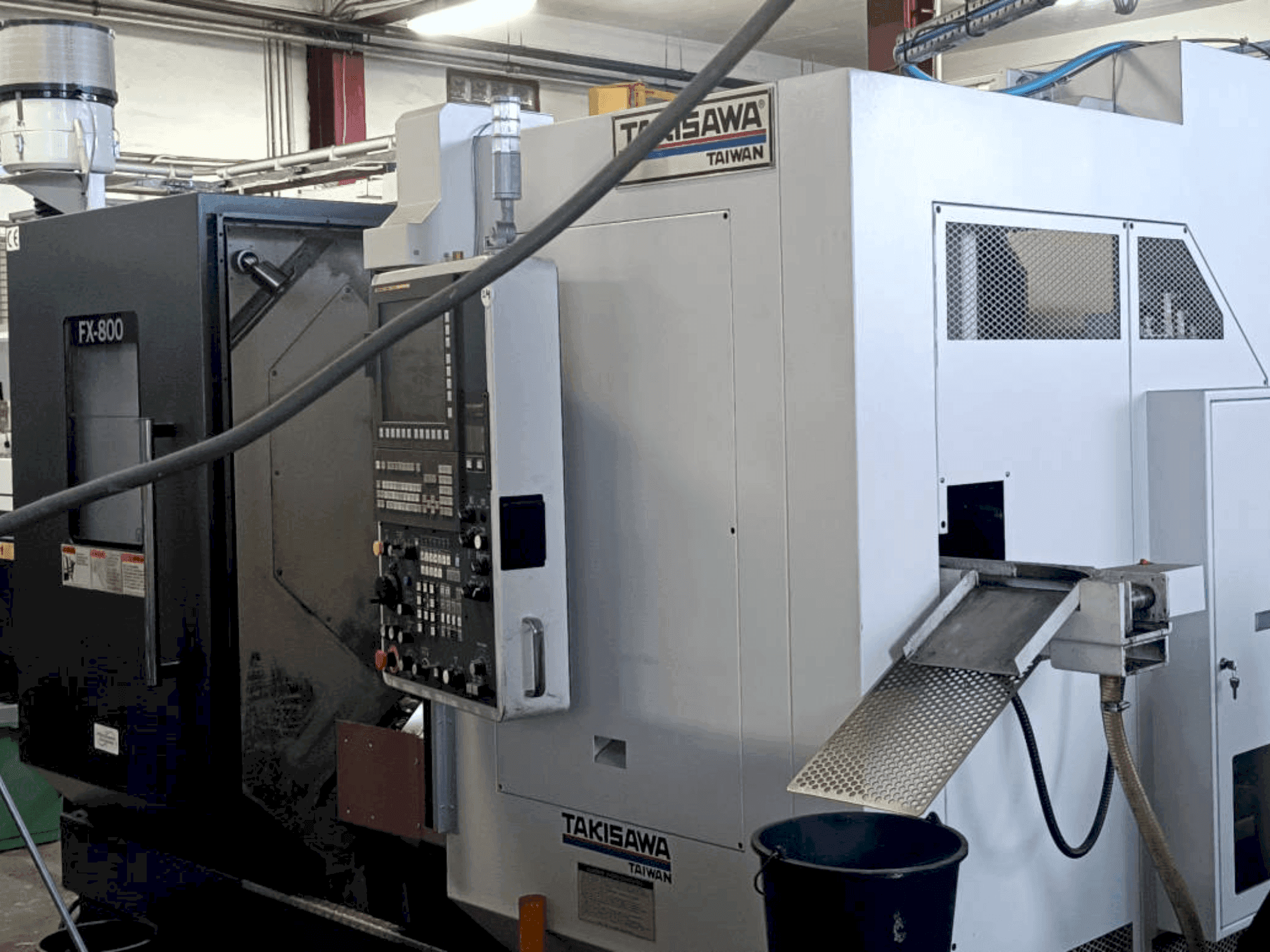 Vooraanzicht  van Takisawa FX800  machine