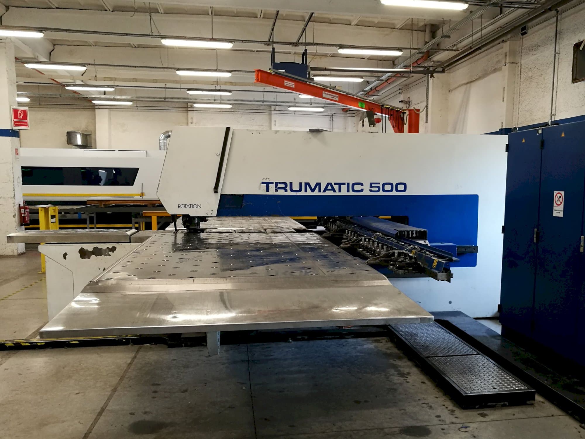 Linkerzijdeaanzicht  van Trumpf Trumatic 500 R machine