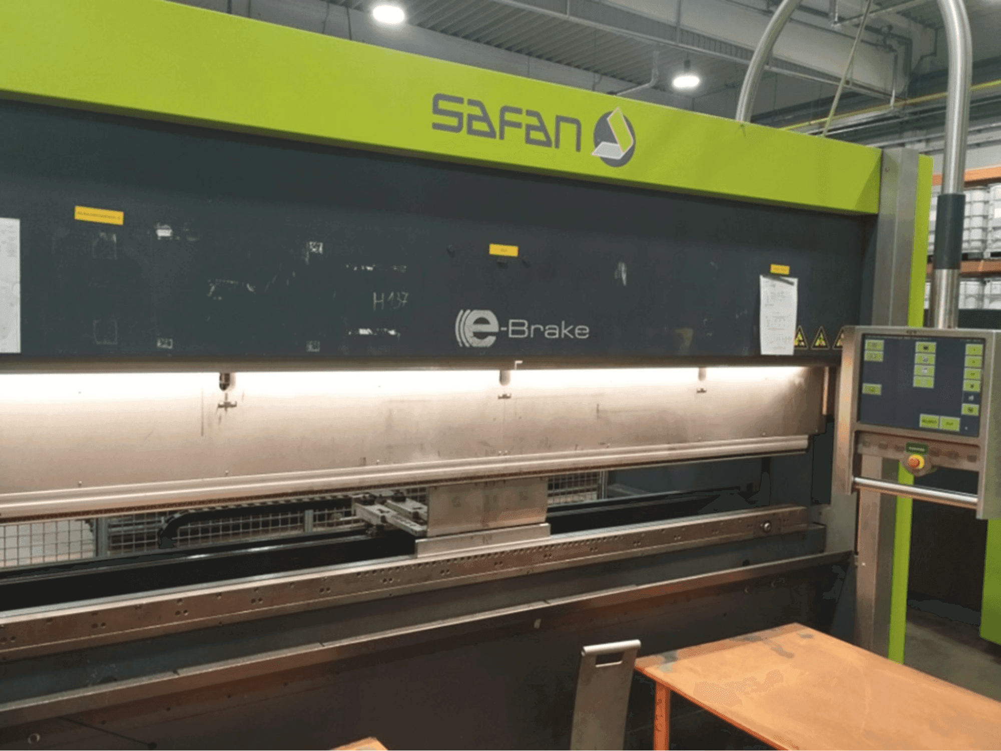Vooraanzicht  van Safan SAFAN E-BRAKE 100-3100  machine