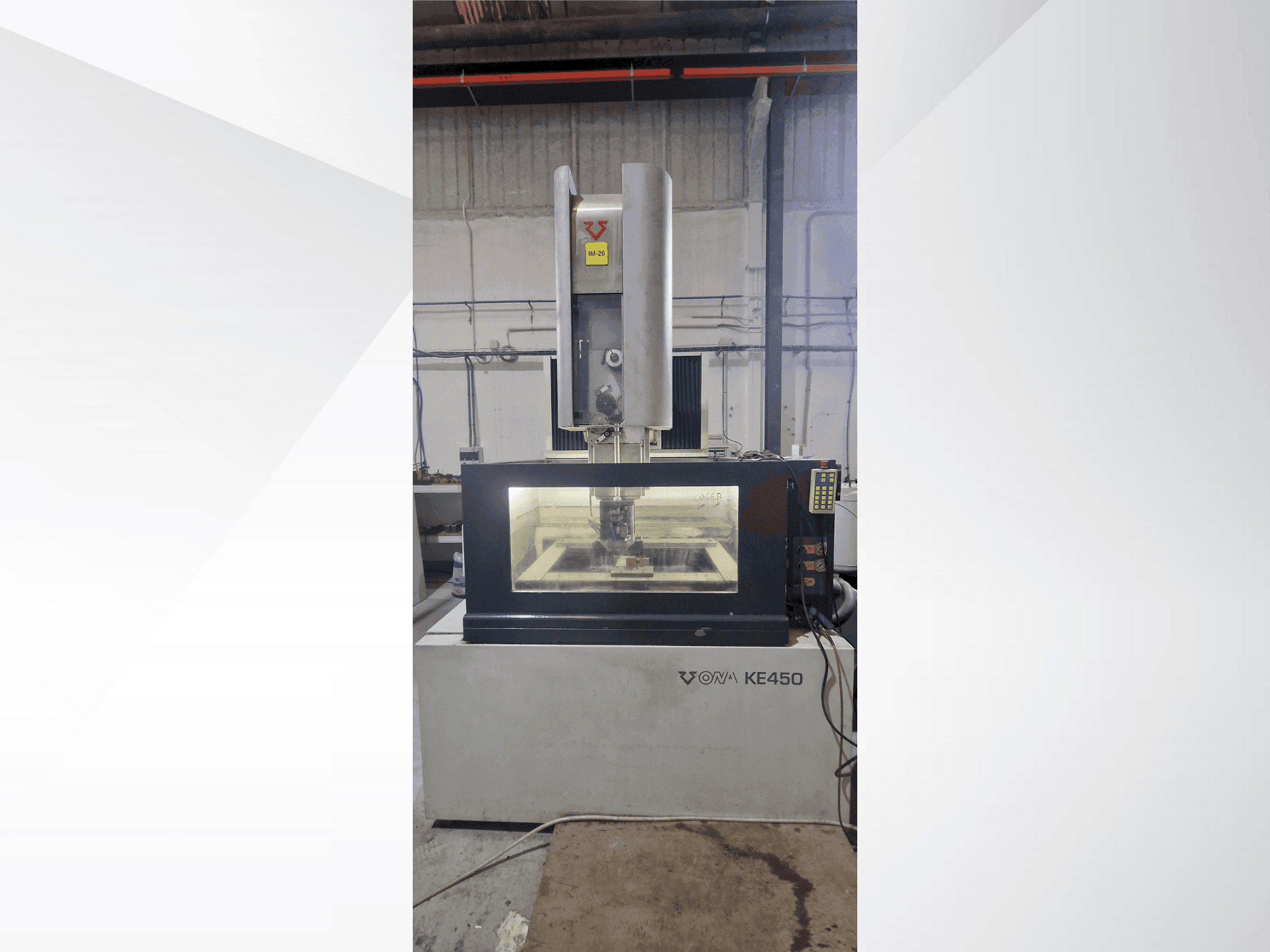 Vooraanzicht  van ONA KE 450  machine