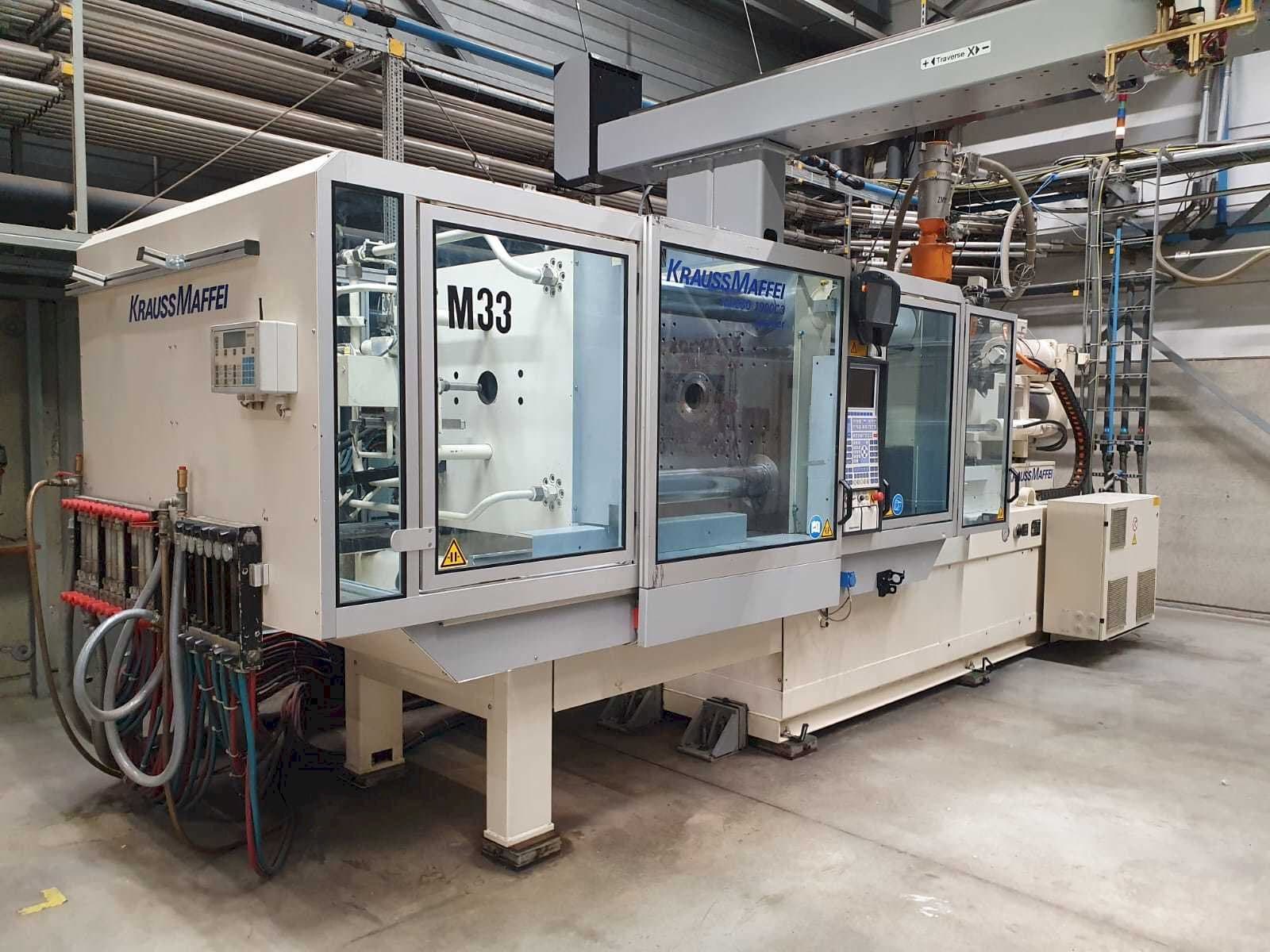 Vooraanzicht  van Krauss Maffei 280-1900 C3  machine