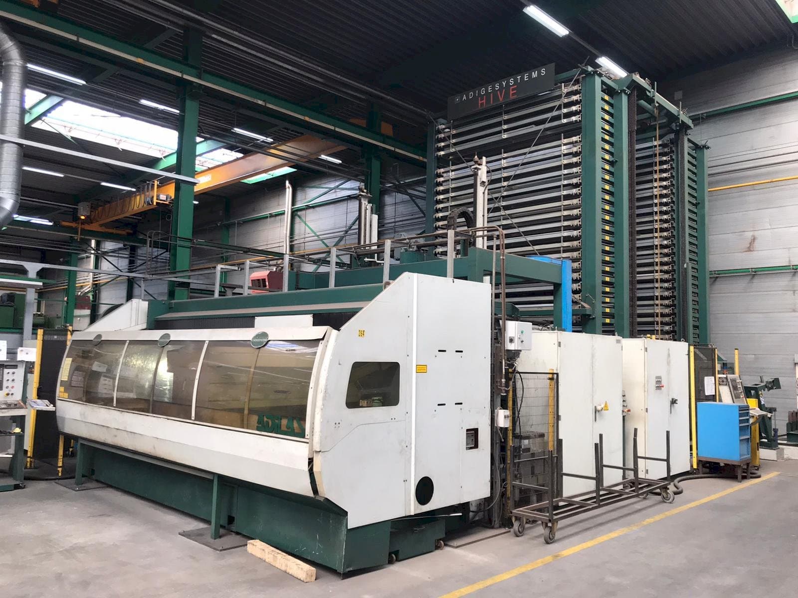 Vooraanzicht  van BLM Adige Adilas 3,2kW CO2 laser 3015 + automation  machine