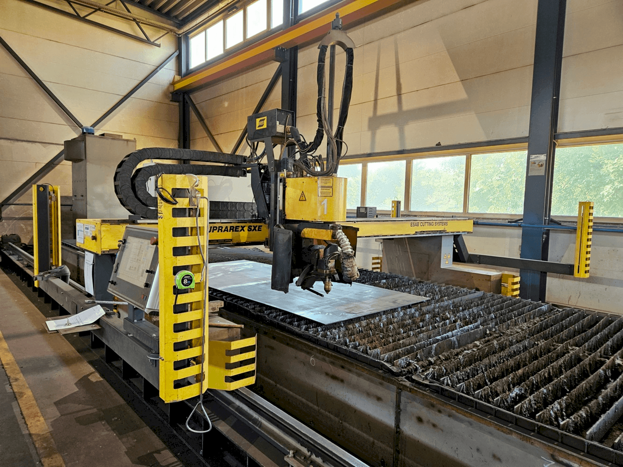 Vooraanzicht  van ESAB Suprarex SXE HD 4000 230 V  machine