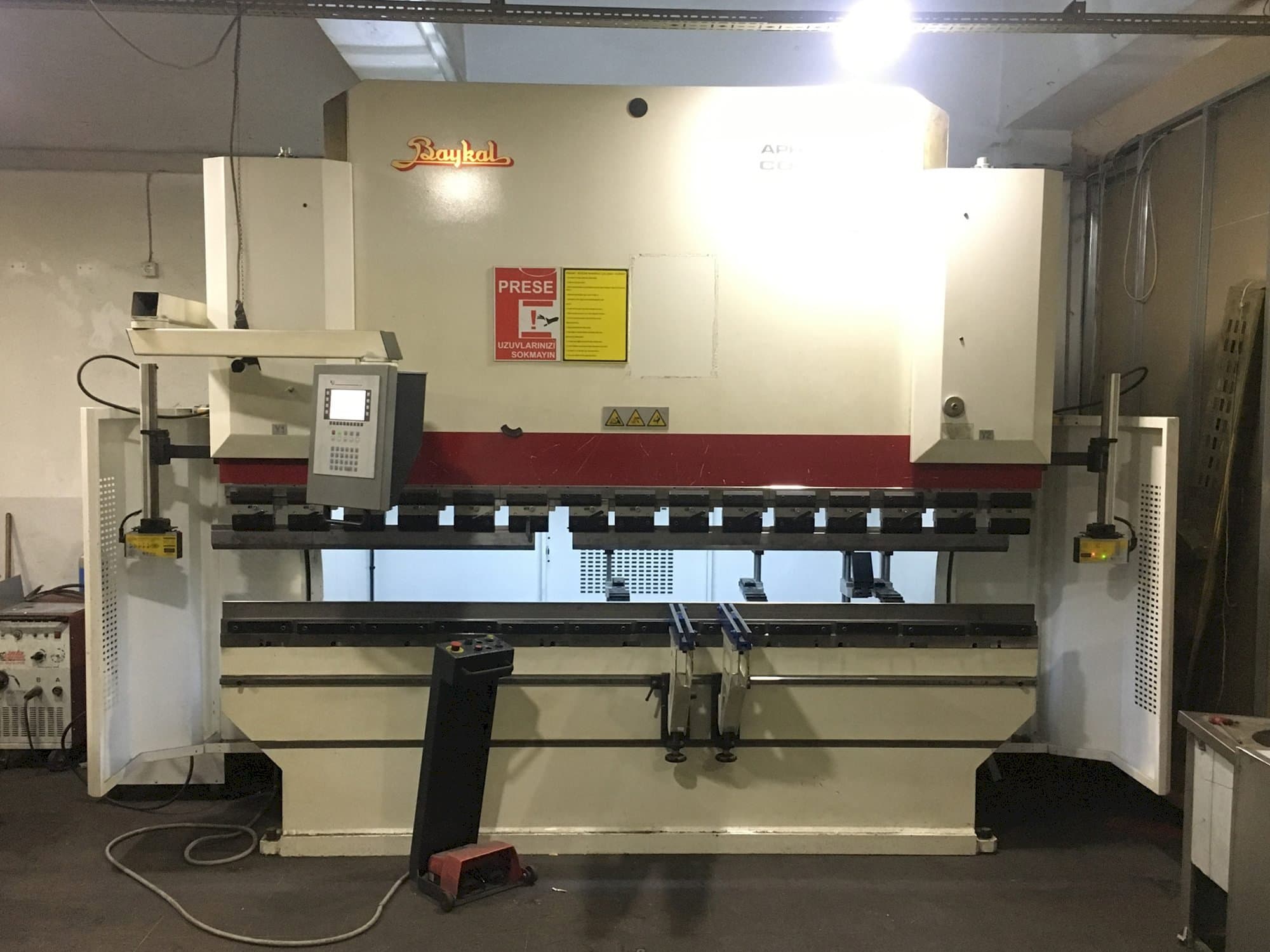 Vooraanzicht  van Baykal APHS 31120  machine