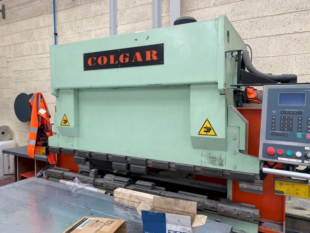 Vooraanzicht  van Colgar PI 316/21  machine