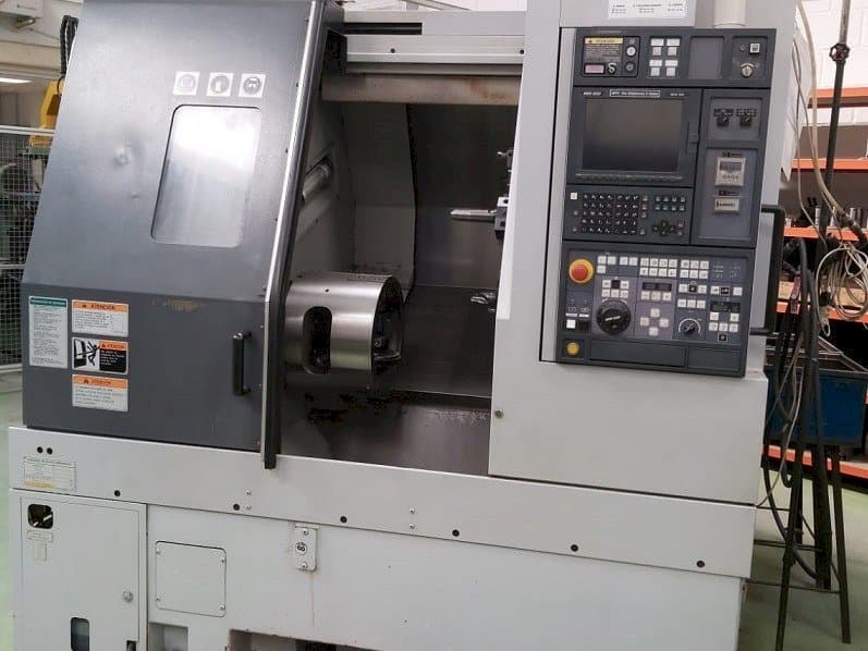Vooraanzicht  van MORI SEIKI CL-253B  machine
