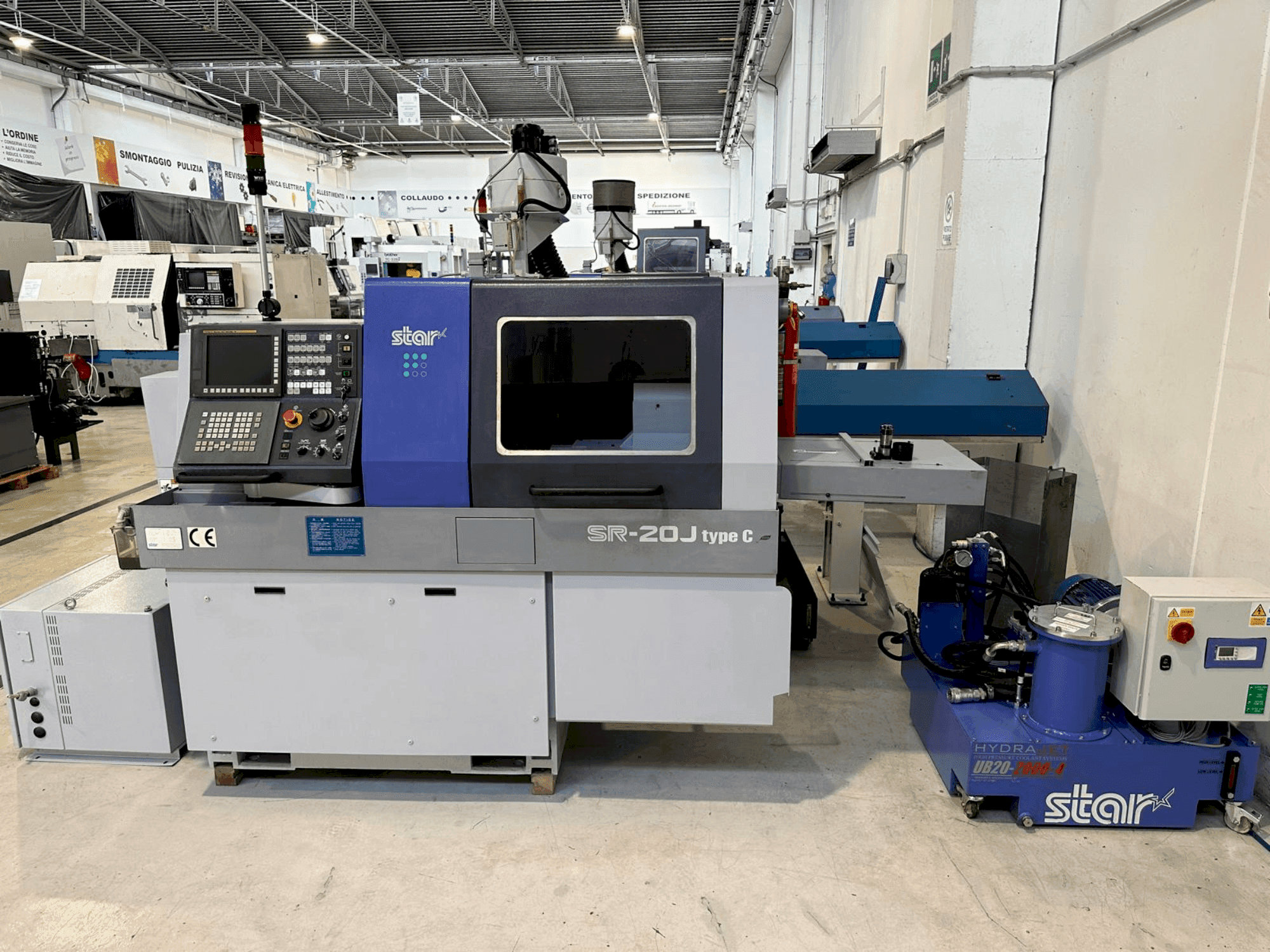 Vooraanzicht  van Star SR-20J type C  machine