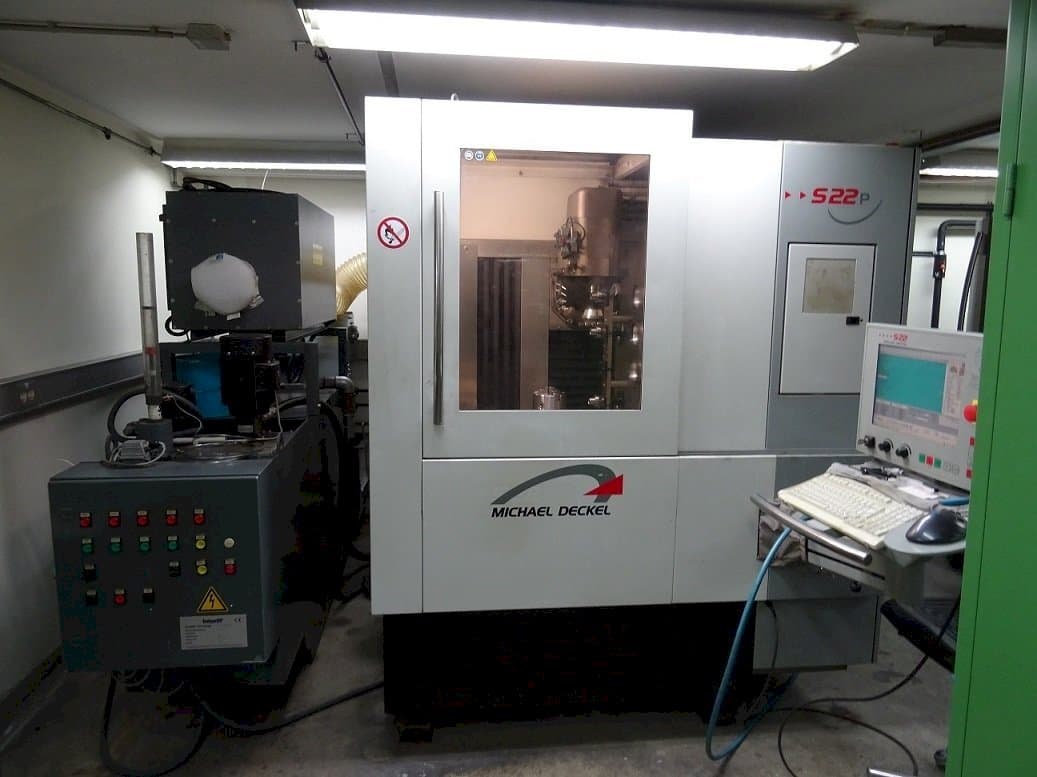 Vooraanzicht  van Michael Deckel S22 P  machine