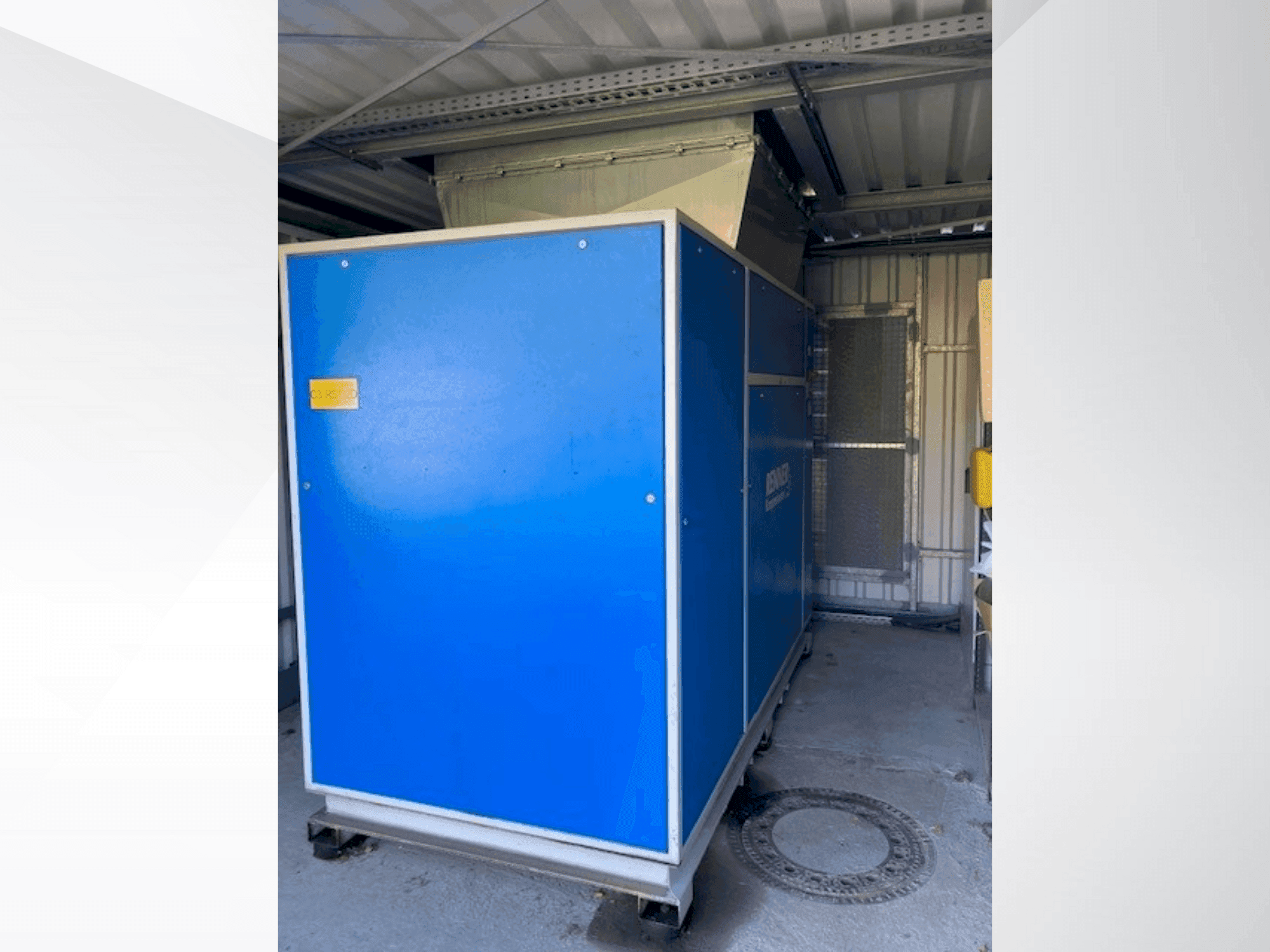 Vooraanzicht  van RENNER RS132D  machine