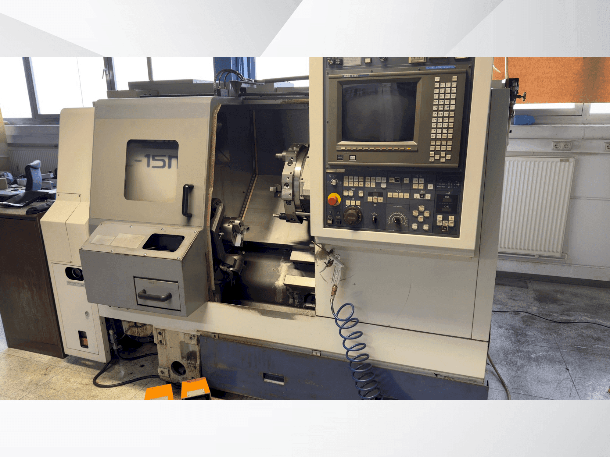 Vooraanzicht  van MORI SEIKI SL-15MC  machine