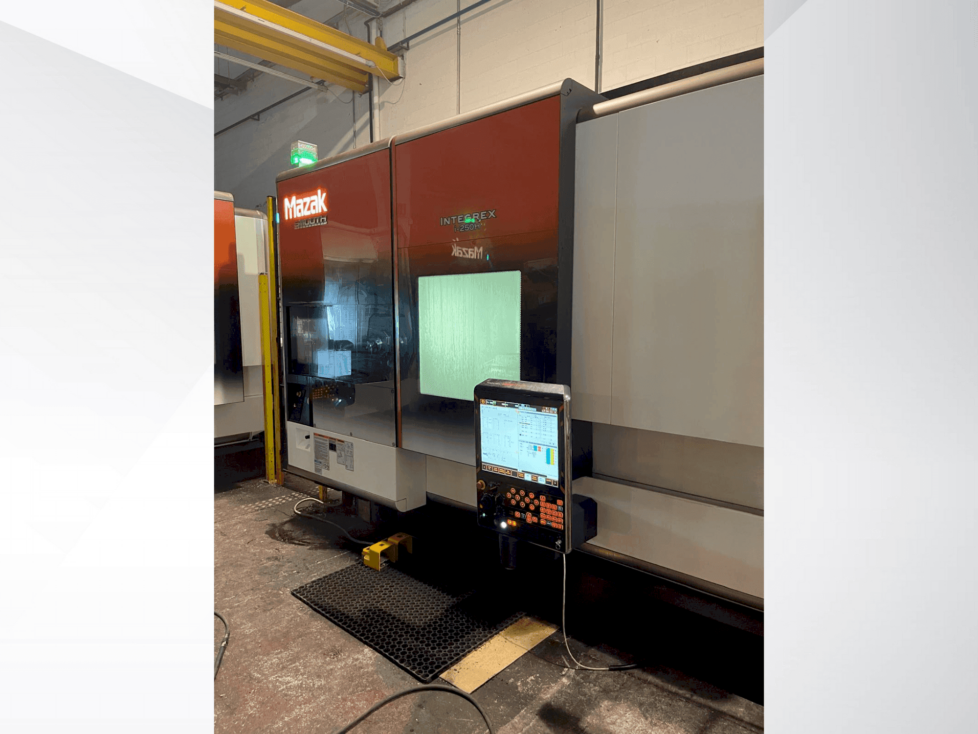 Vooraanzicht  van Mazak Integrex i-250H  machine