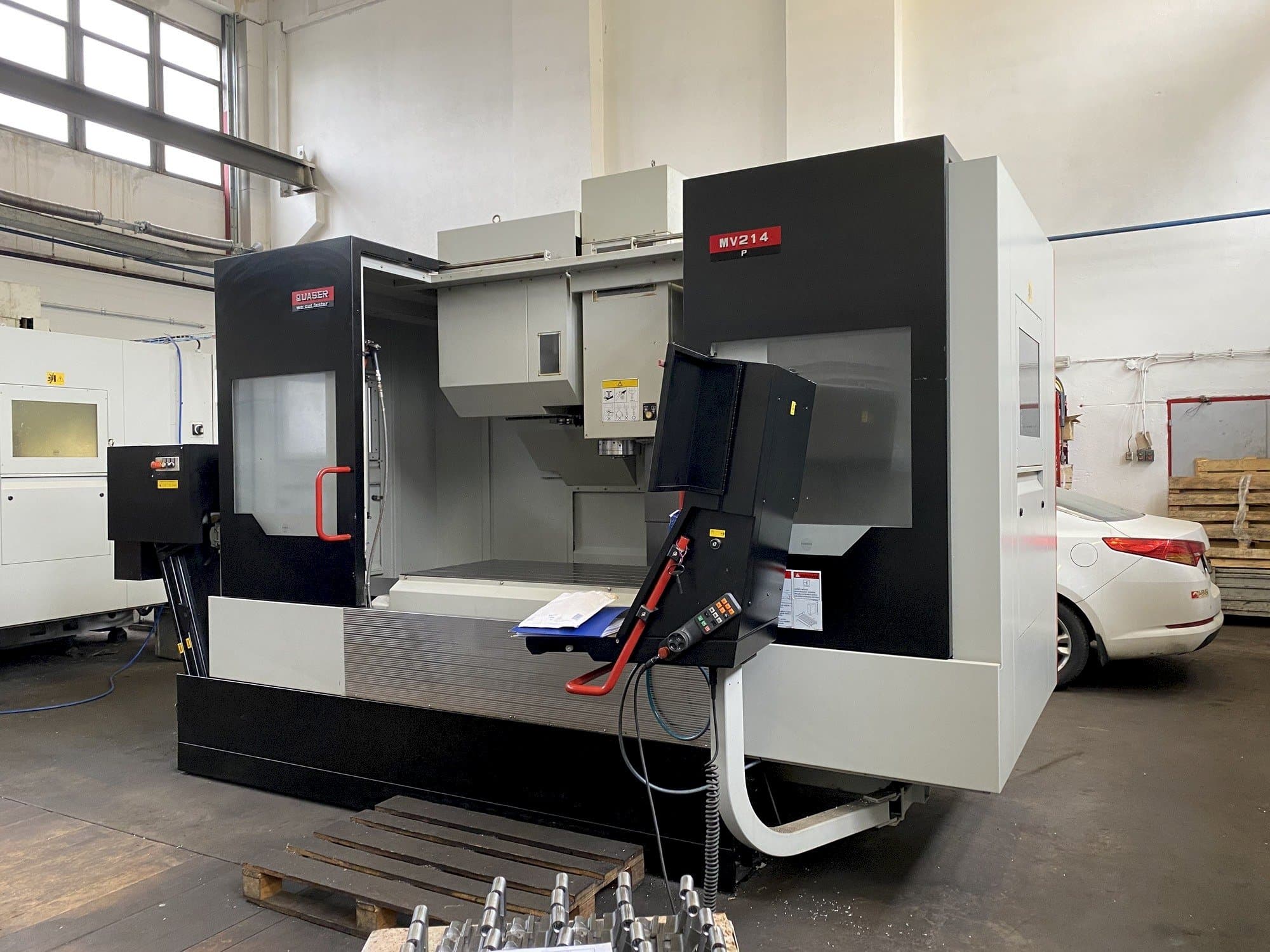 Vooraanzicht  van Quaser MV214P/12B  machine