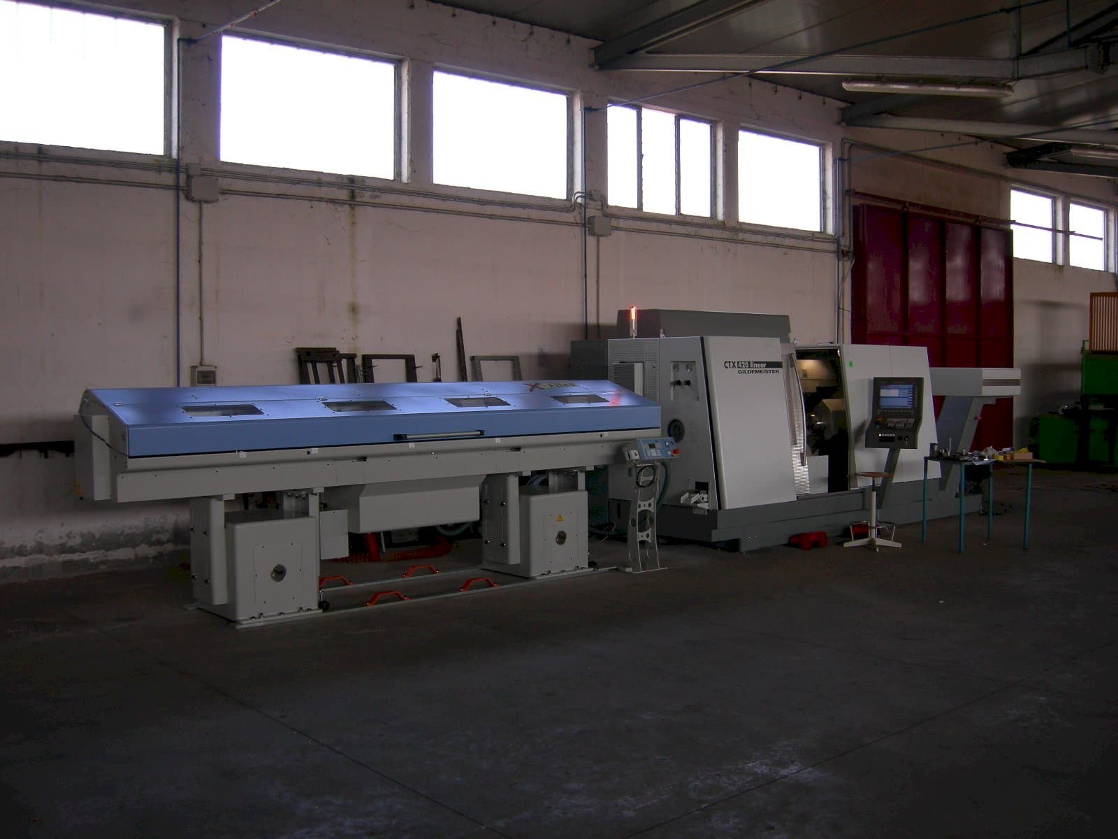 Vooraanzicht  van Gildemeister CTX 420 V6 linear  machine