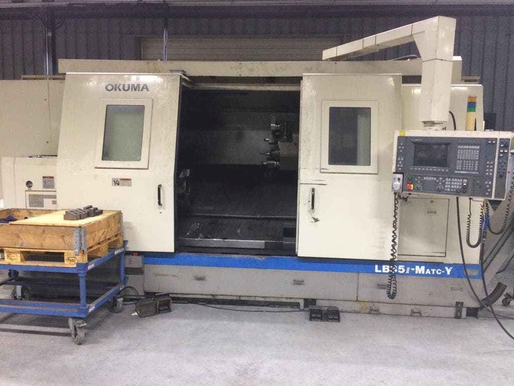 Vooraanzicht  van Okuma LB35 II  machine
