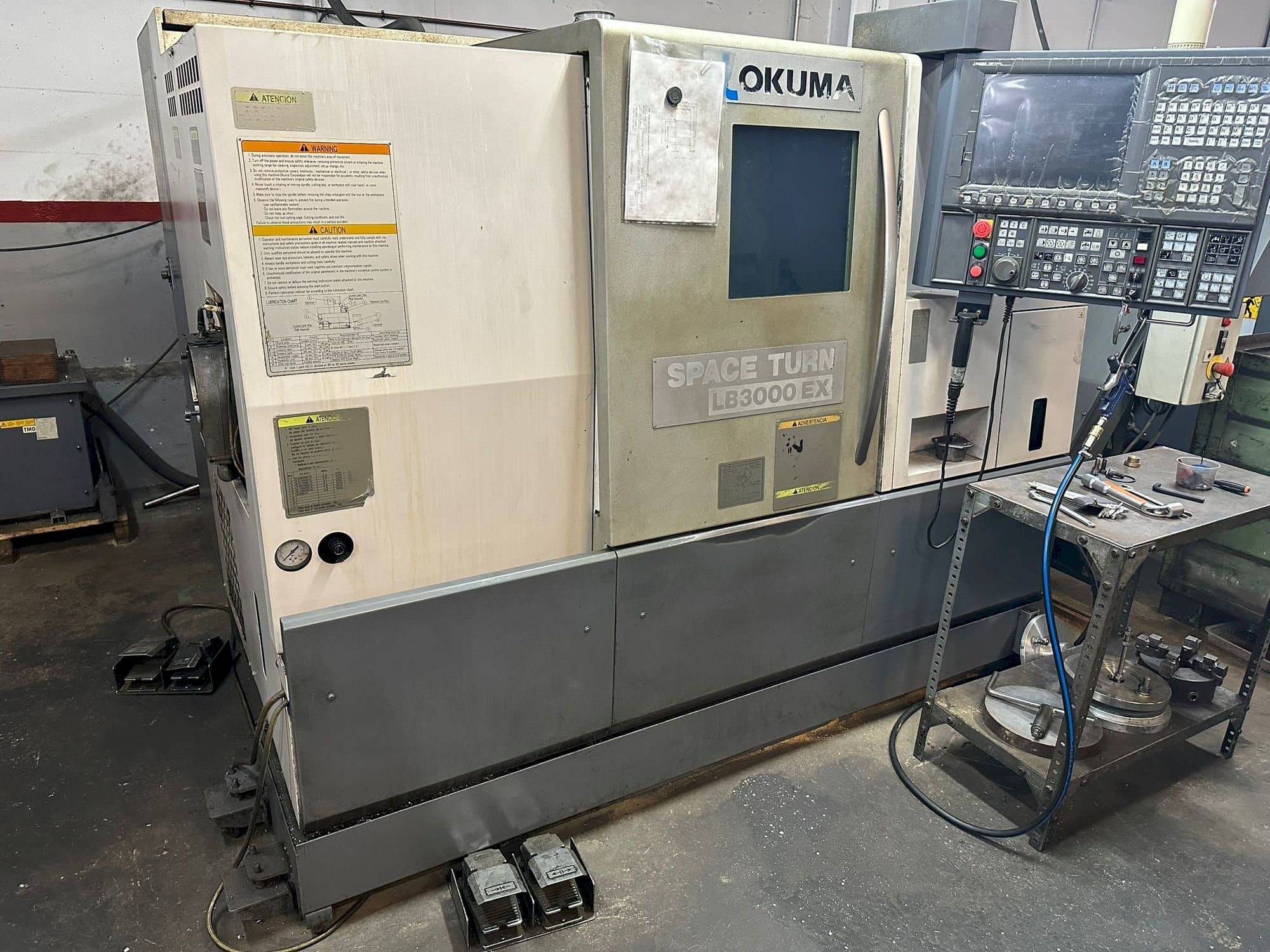 Vooraanzicht  van Okuma LB 3000EX  machine