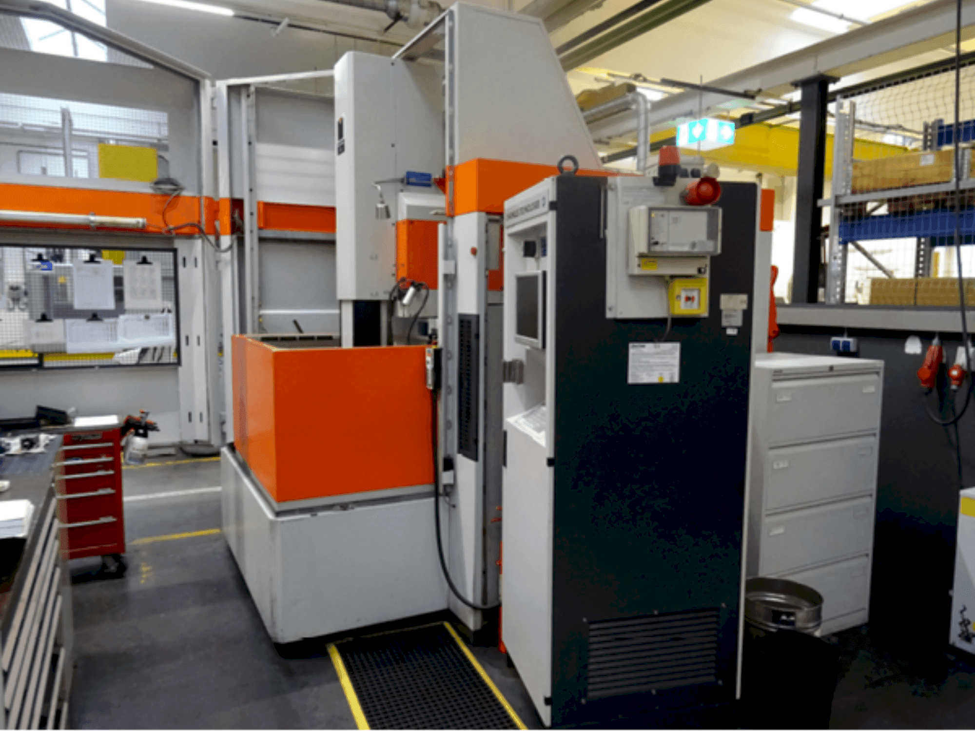 Vooraanzicht  van CHARMILLES Roboform 41  machine