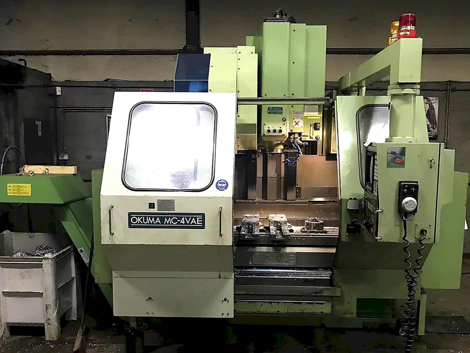 Vooraanzicht van Okuma MC-4VAE machine