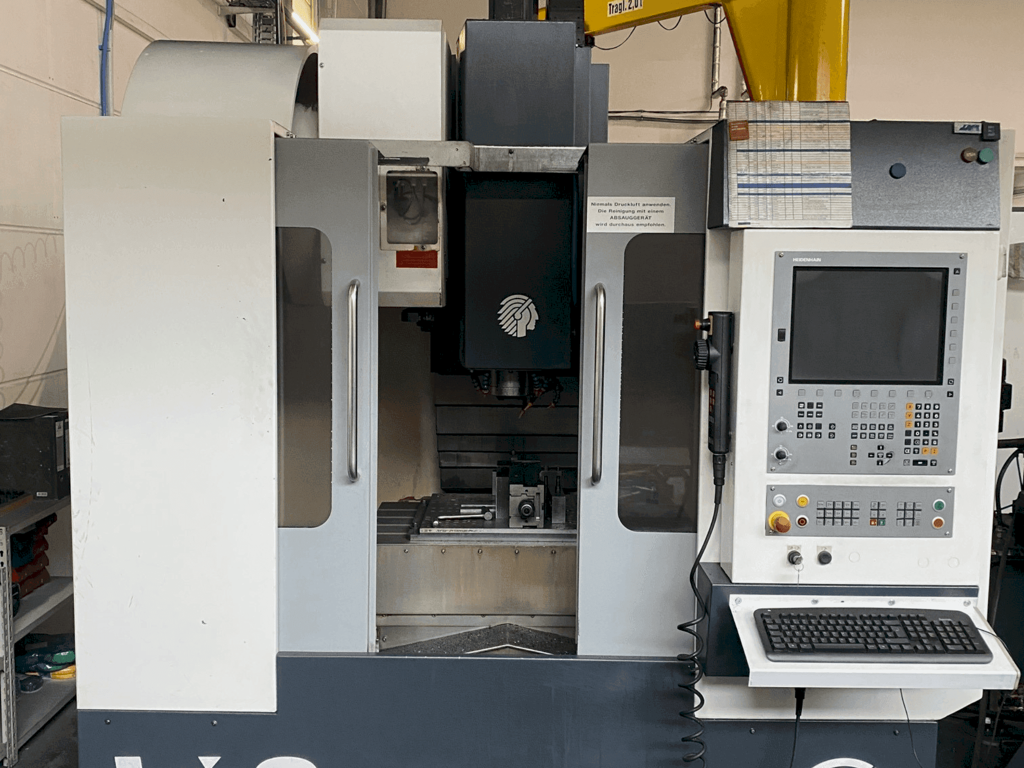 Vooraanzicht  van Huron VX8  machine