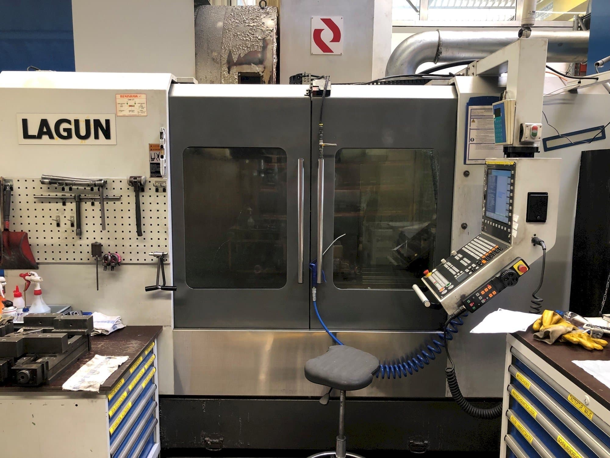 Vooraanzicht  van LAGUN L1400  machine