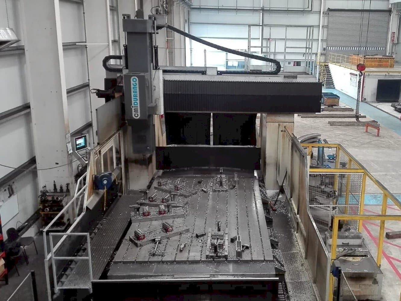 Vooraanzicht  van cmiDURANGO FPF310-5000  machine