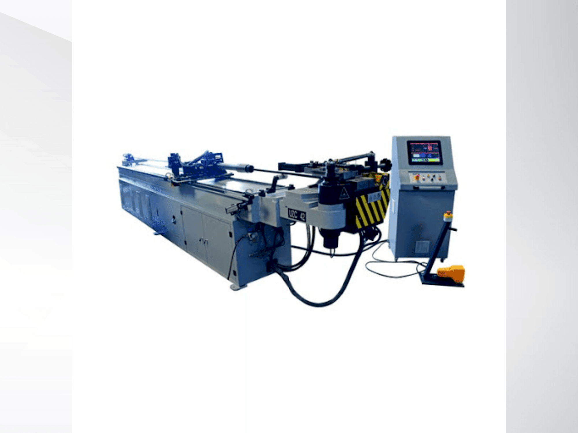 Vooraanzicht  van UZMA UZN 90  machine