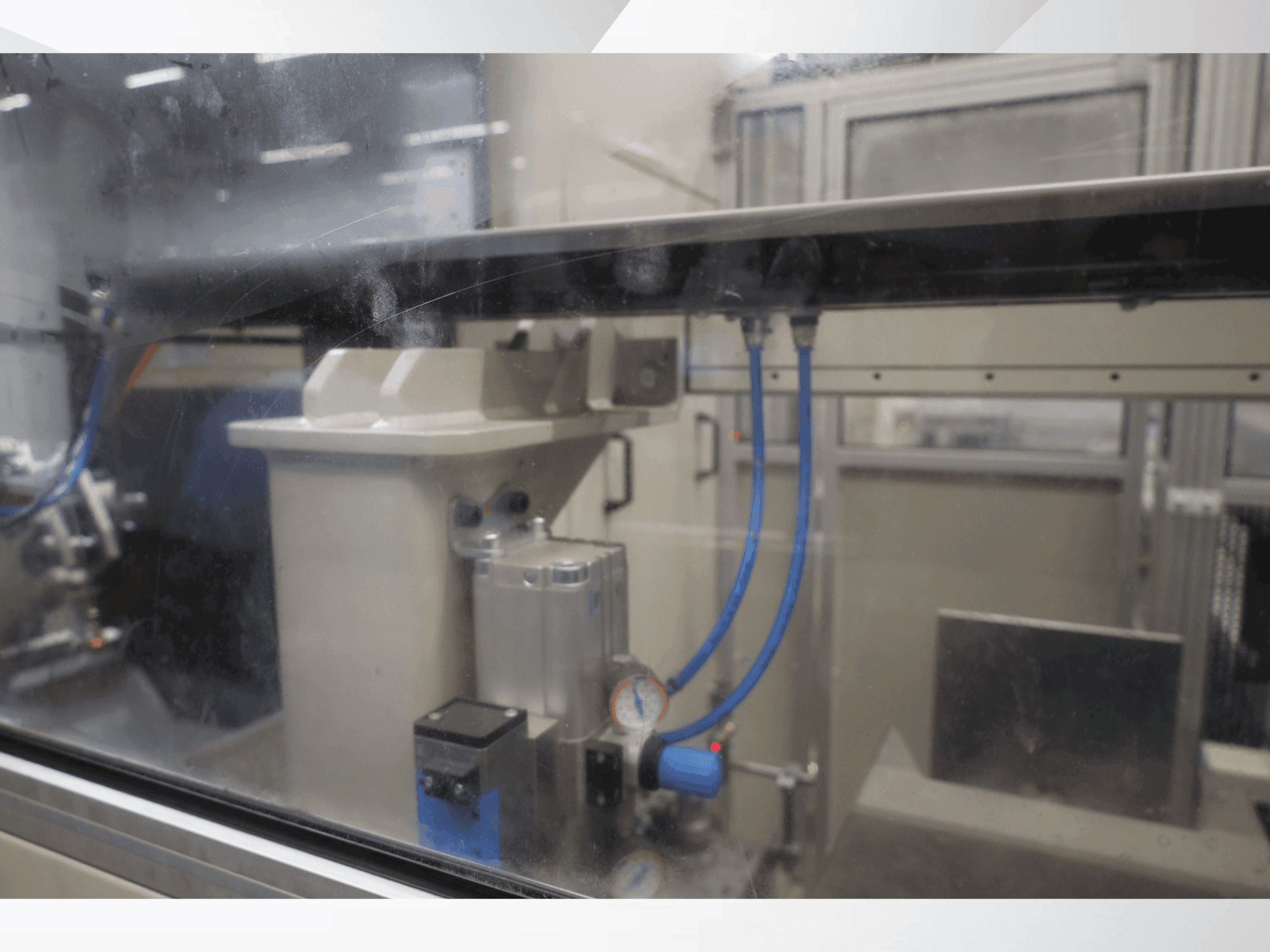 Vooraanzicht  van PROFILATOR DV370-HL-05  machine