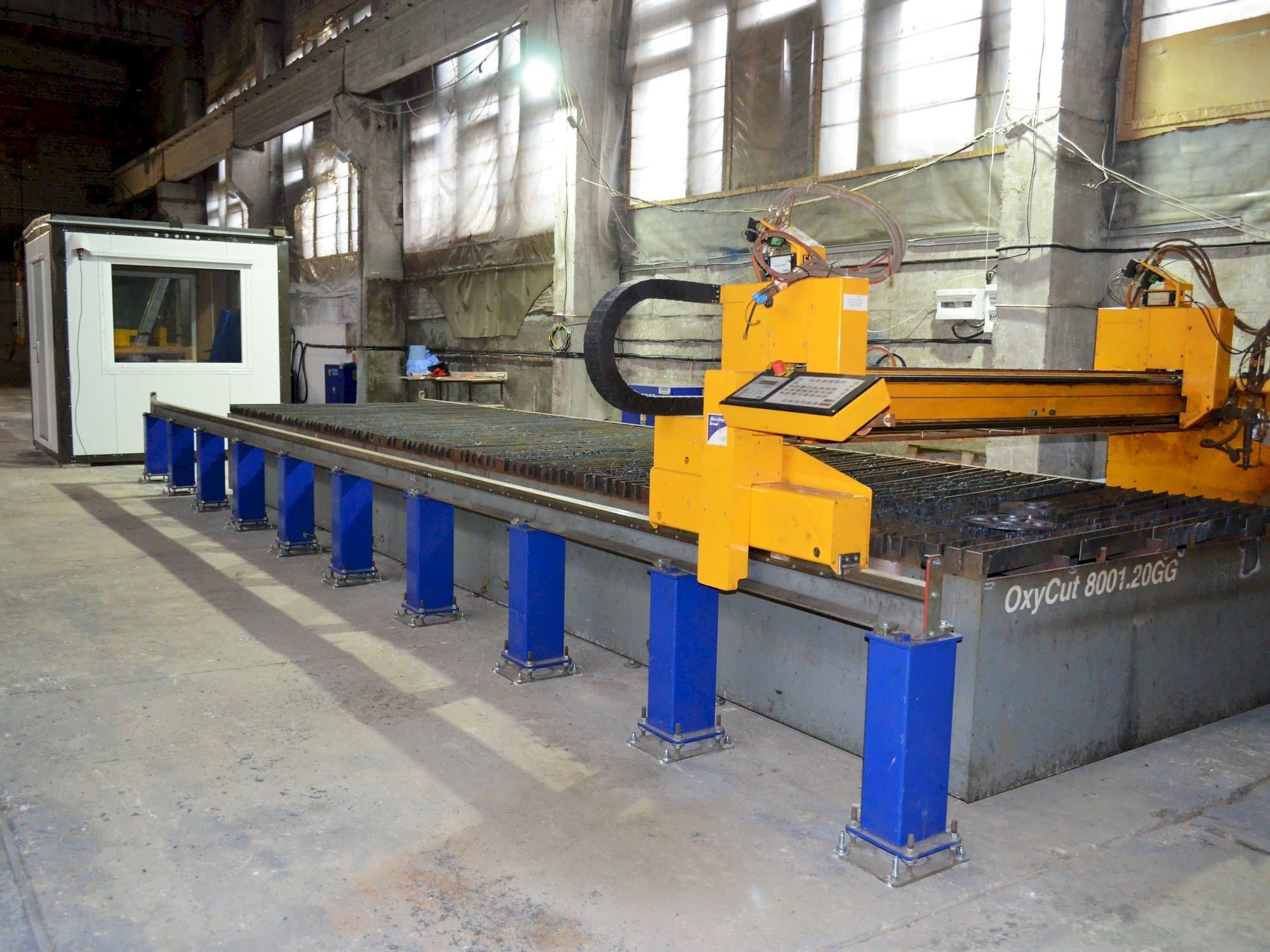 Vooraanzicht  van MicroStep OxyCut 8001 20GG  machine