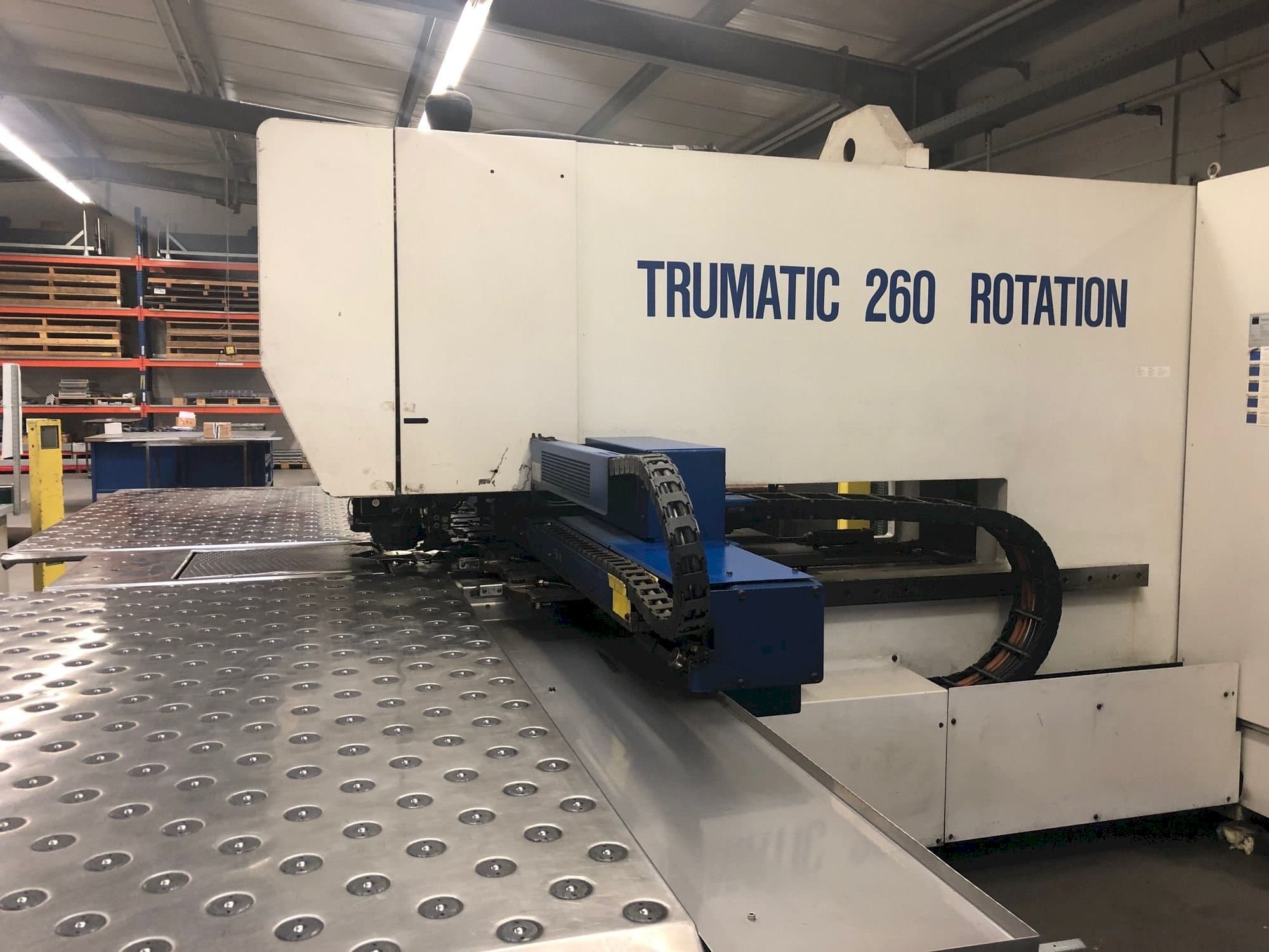 Linkerzijdeaanzicht  van Trumpf Trumatic 260  machine