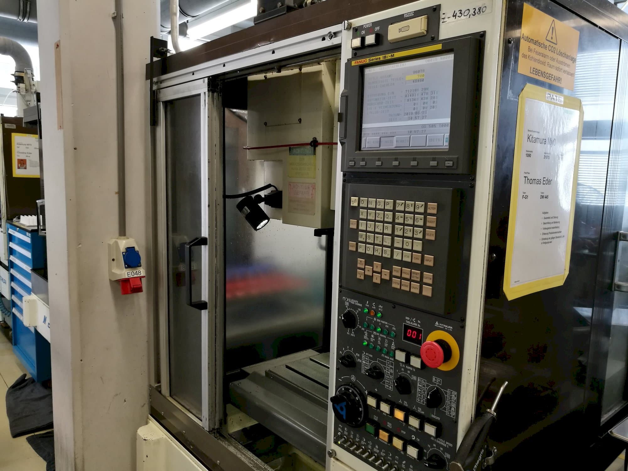 Vooraanzicht  van Kitamura Mycenter-0  machine