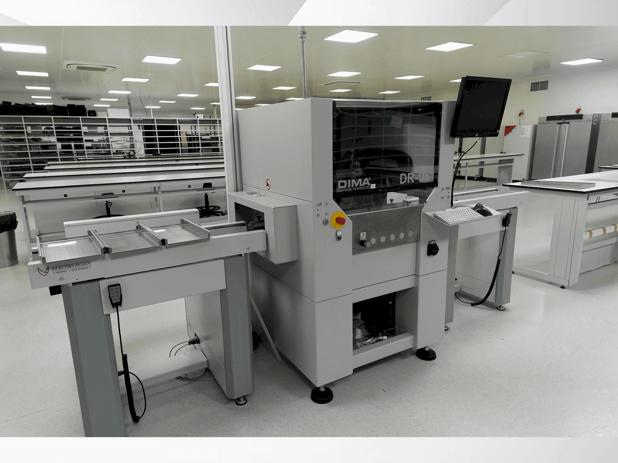 Vooraanzicht  van DIMA DR-061  machine