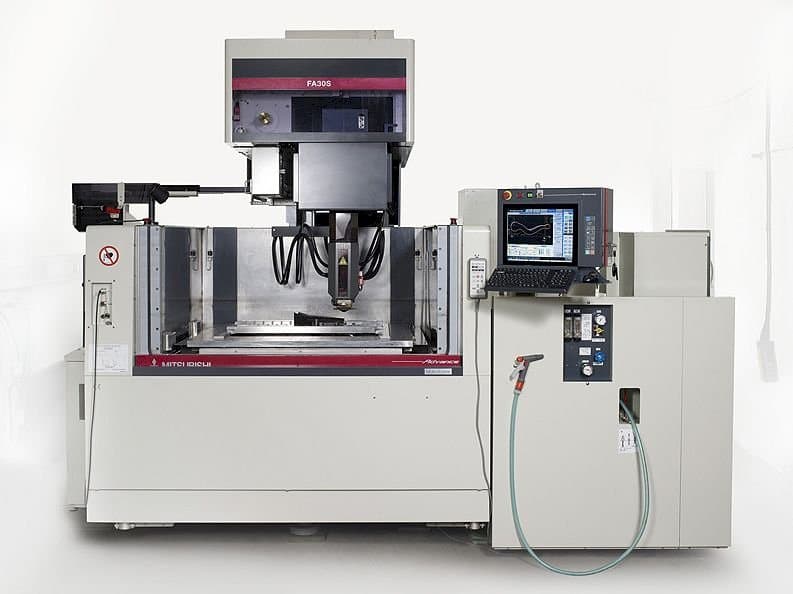 Vooraanzicht  van Mitsubishi FA 30S Advance  machine