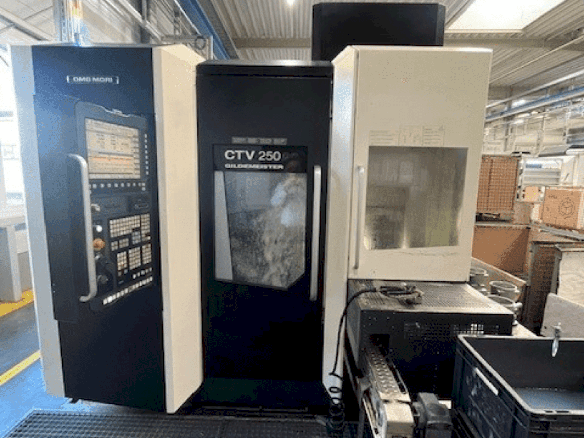 Vooraanzicht  van DMG MORI Gildemeister CTV 250 2nd  machine