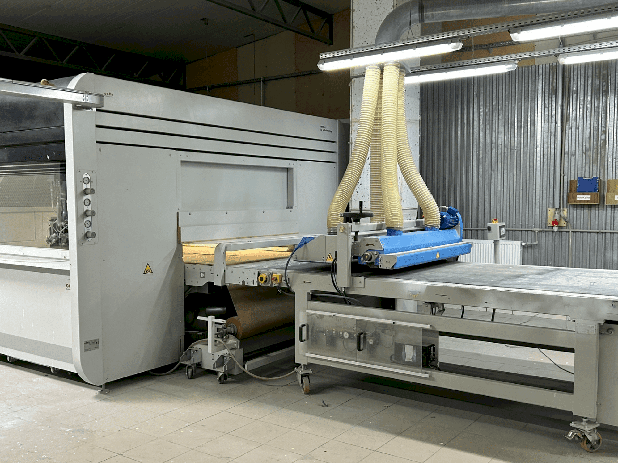 Vooraanzicht  van CEFLA MITO K  machine