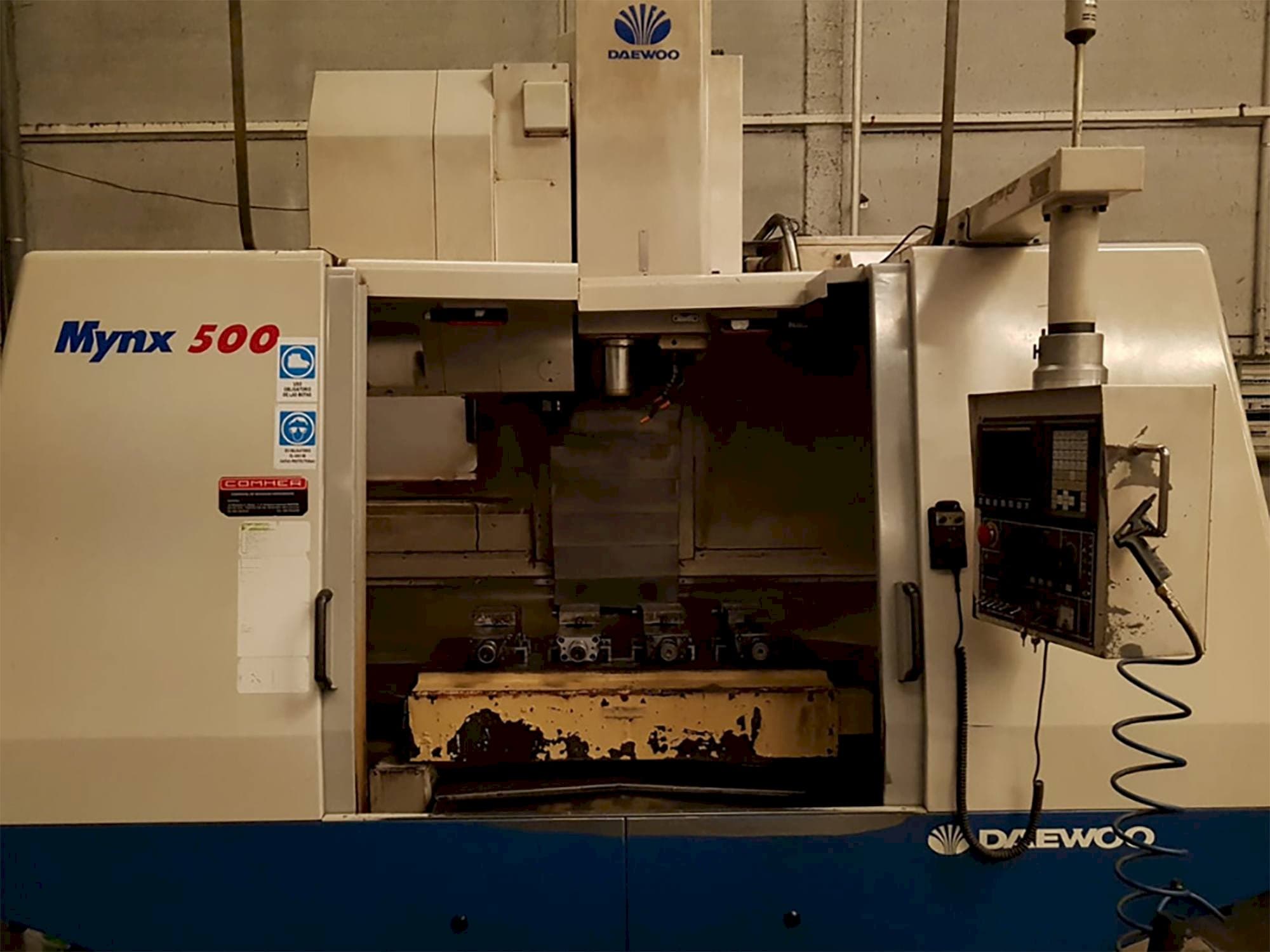 Vooraanzicht  van DAEWOO MYNX 500 machine