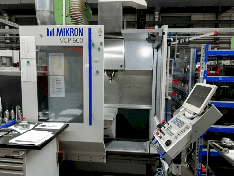 Vooraanzicht  van MIKRON VCP 600  machine