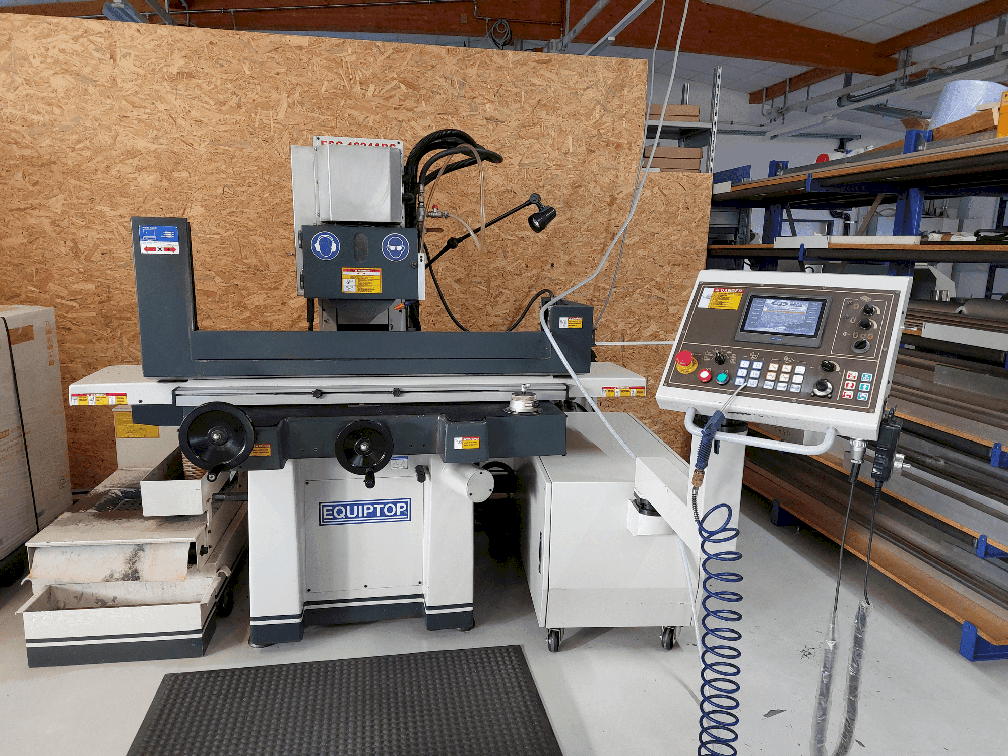 Vooraanzicht  van EQUIPTOP ESG-1224 ADC  machine