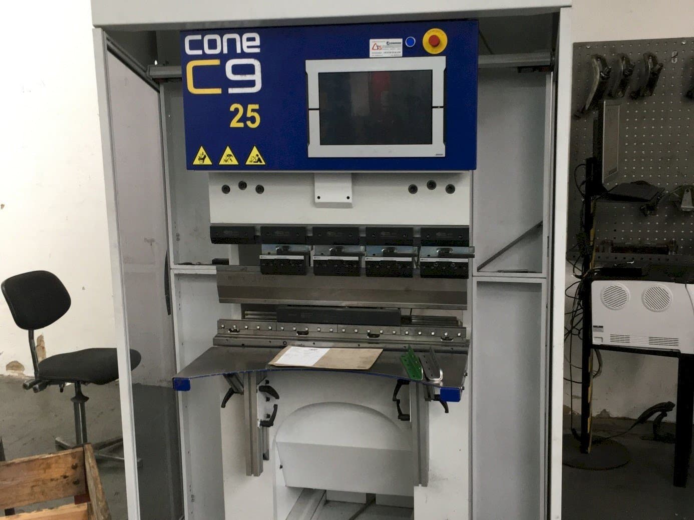 Vooraanzicht  van COASTONE  Cone C9  machine