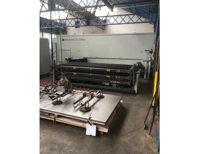 Vooraanzicht  van BLM Adige-Sys LT9 Combo  machine