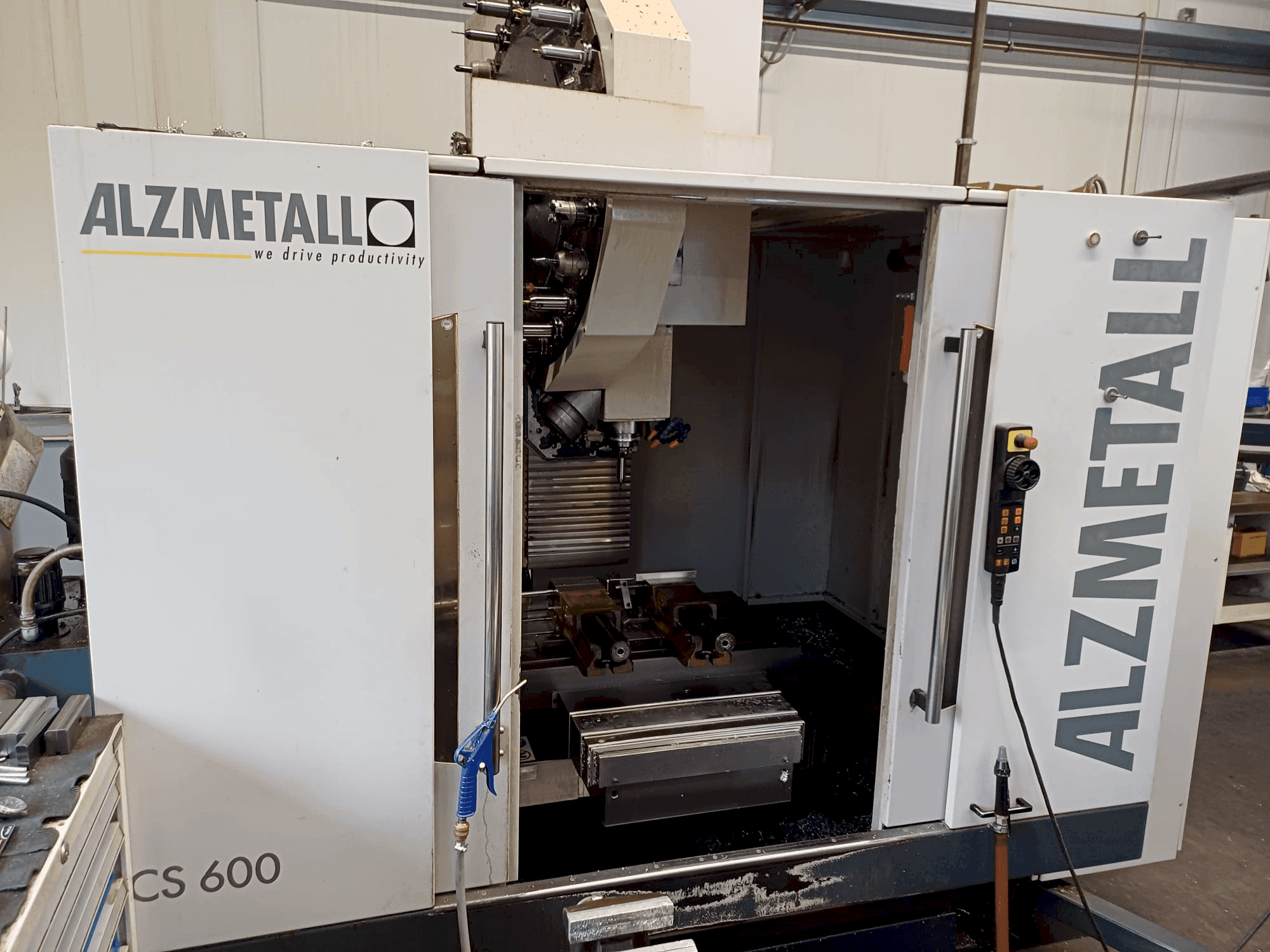 Vooraanzicht  van Alzmetall CS 600/3  machine