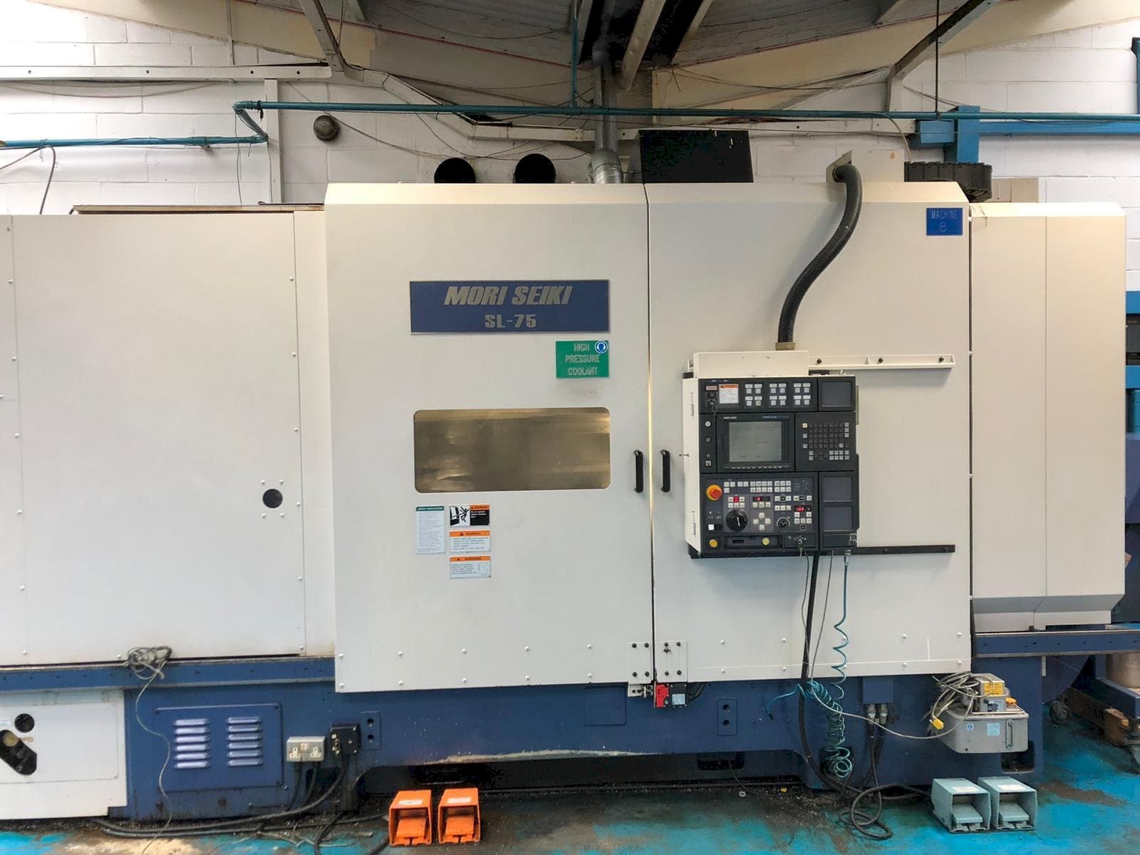 Vooraanzicht  van MORI SEIKI SL75  machine