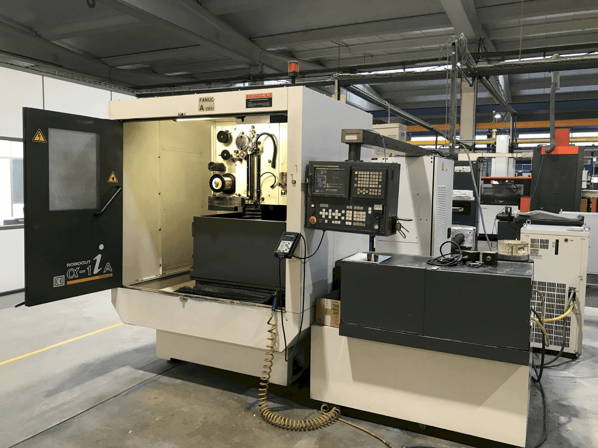 Vooraanzicht  van FANUC ROBOCUT α-1iA  machine