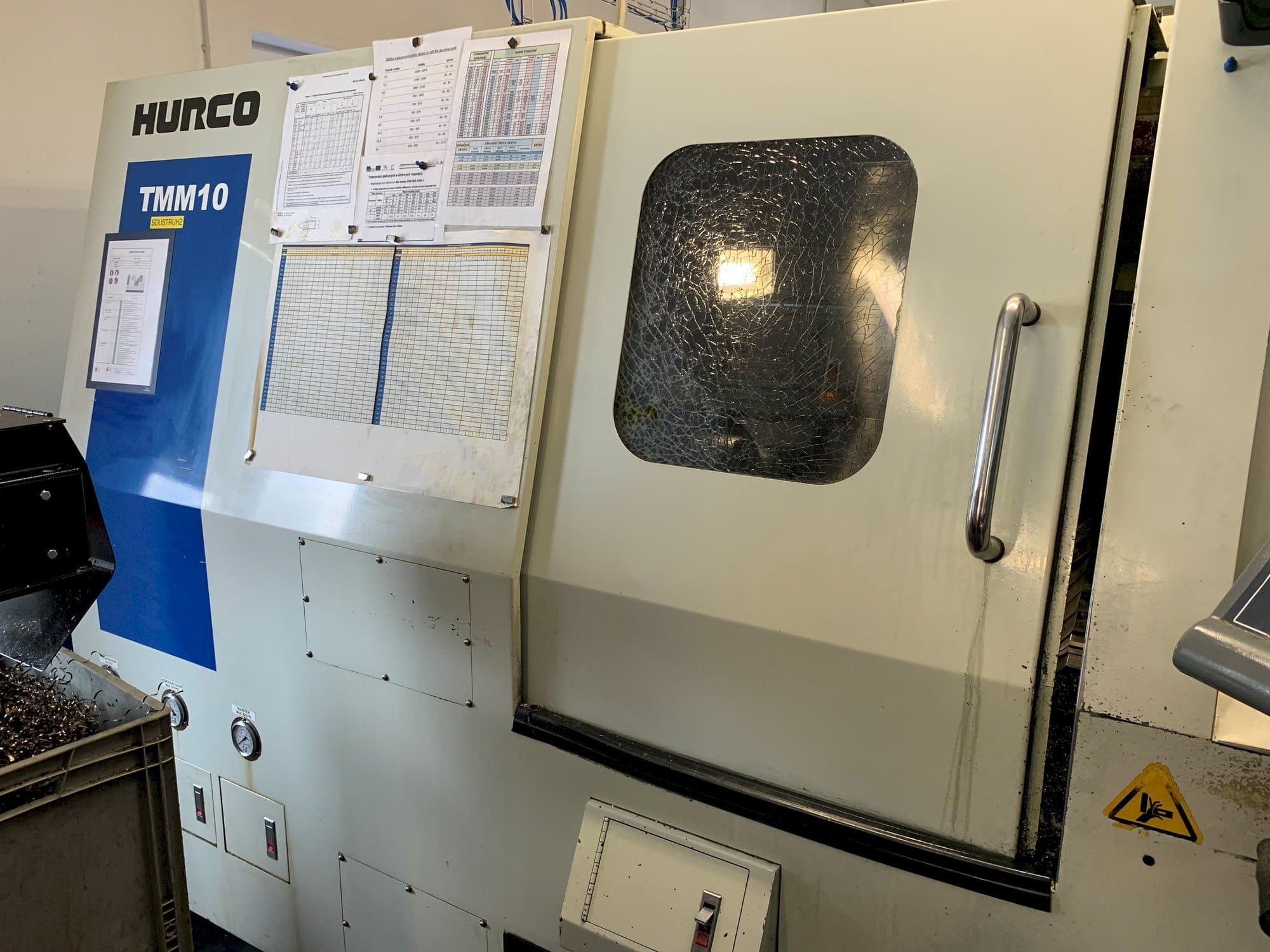 Vooraanzicht  van Hurco TMM 10  machine