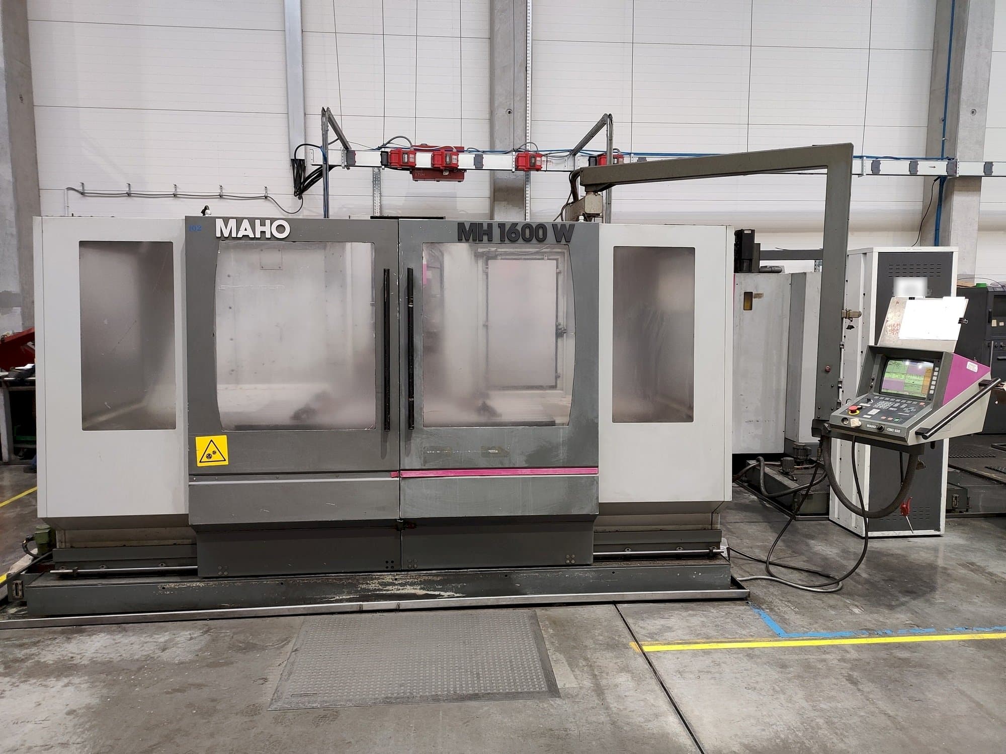 Vooraanzicht  van Maho MH 1600 W  machine