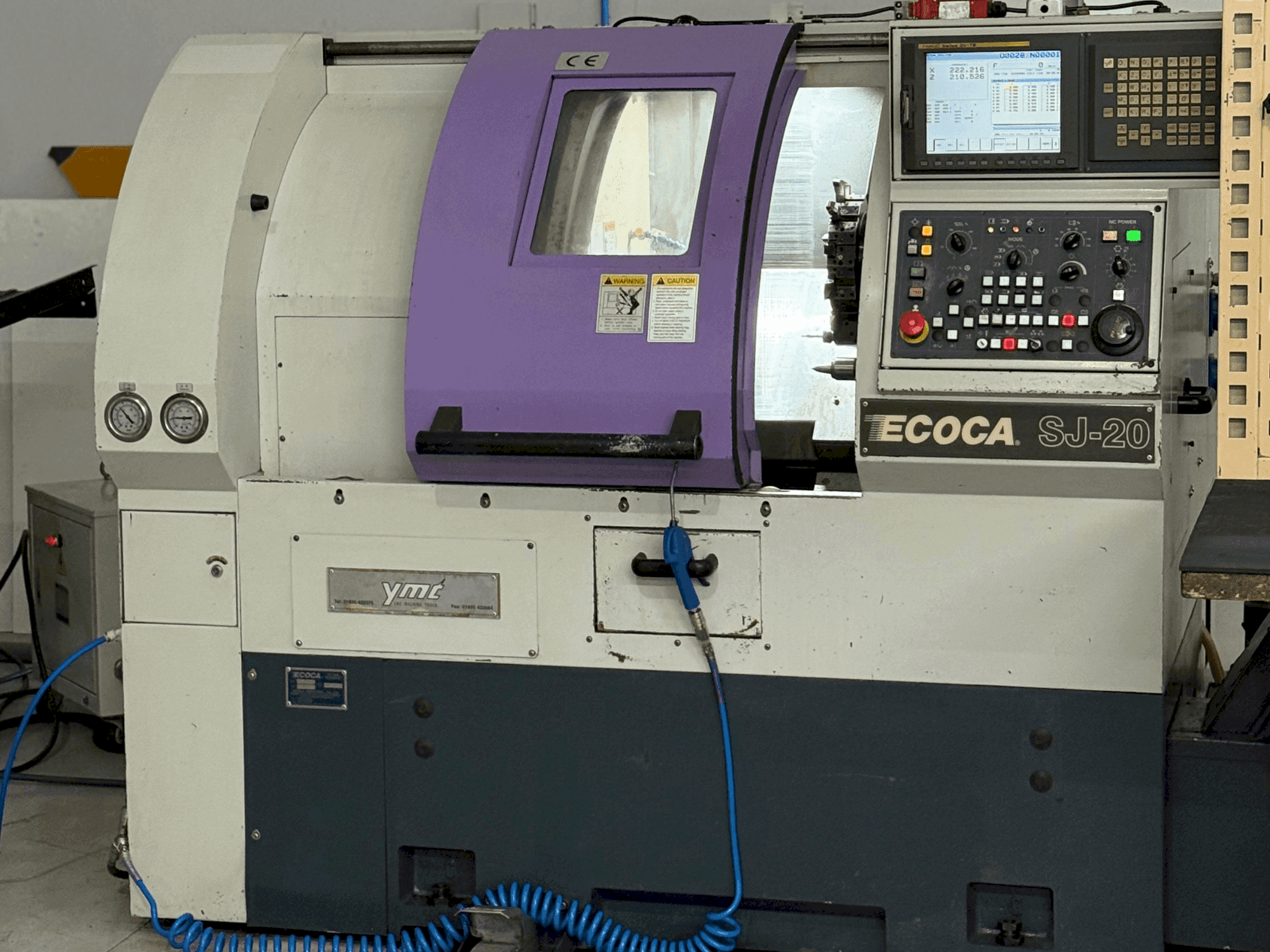 Vooraanzicht  van ECOCA SJ-20  machine