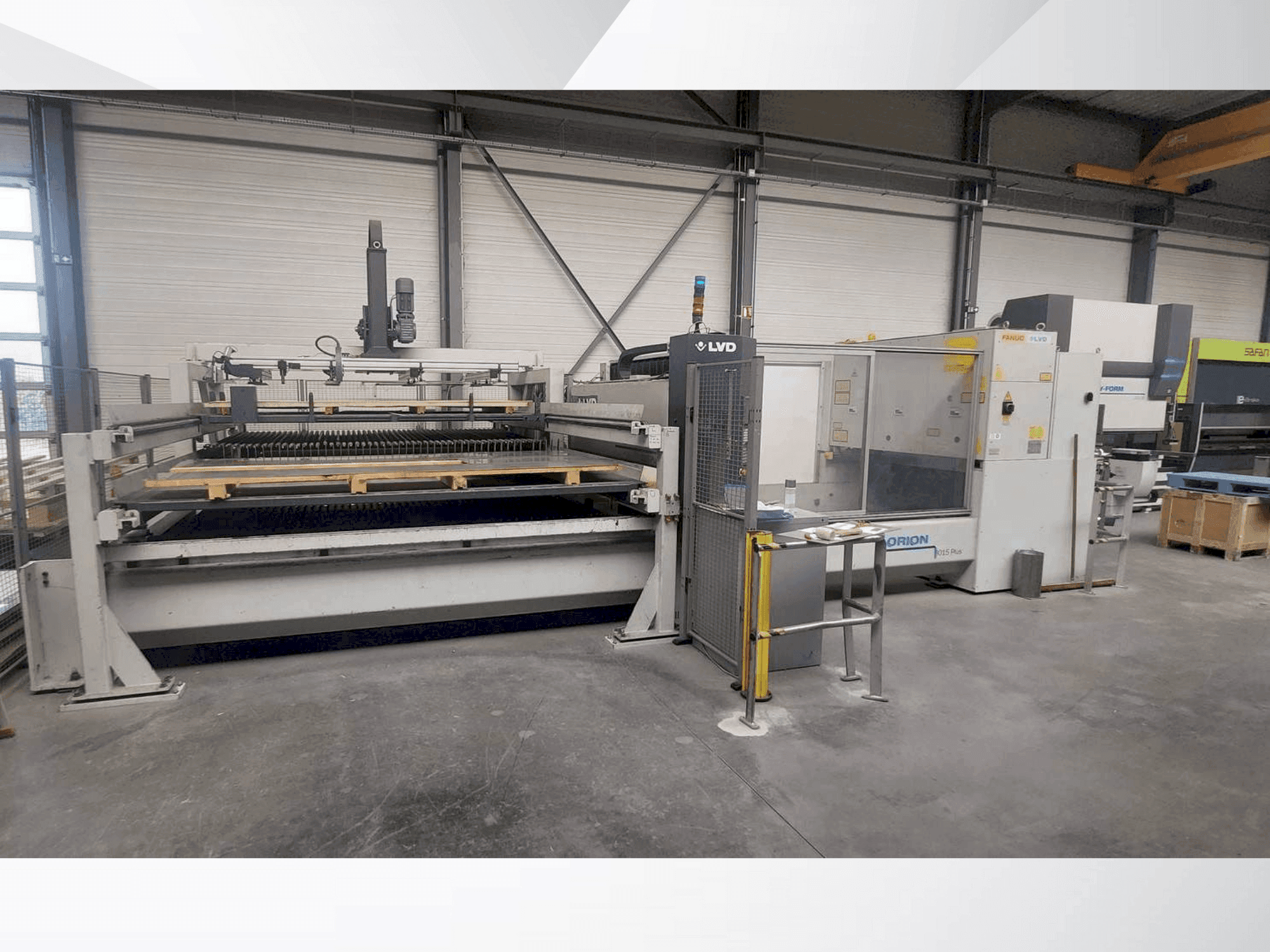 Vooraanzicht  van LVD Orion 4KW  machine