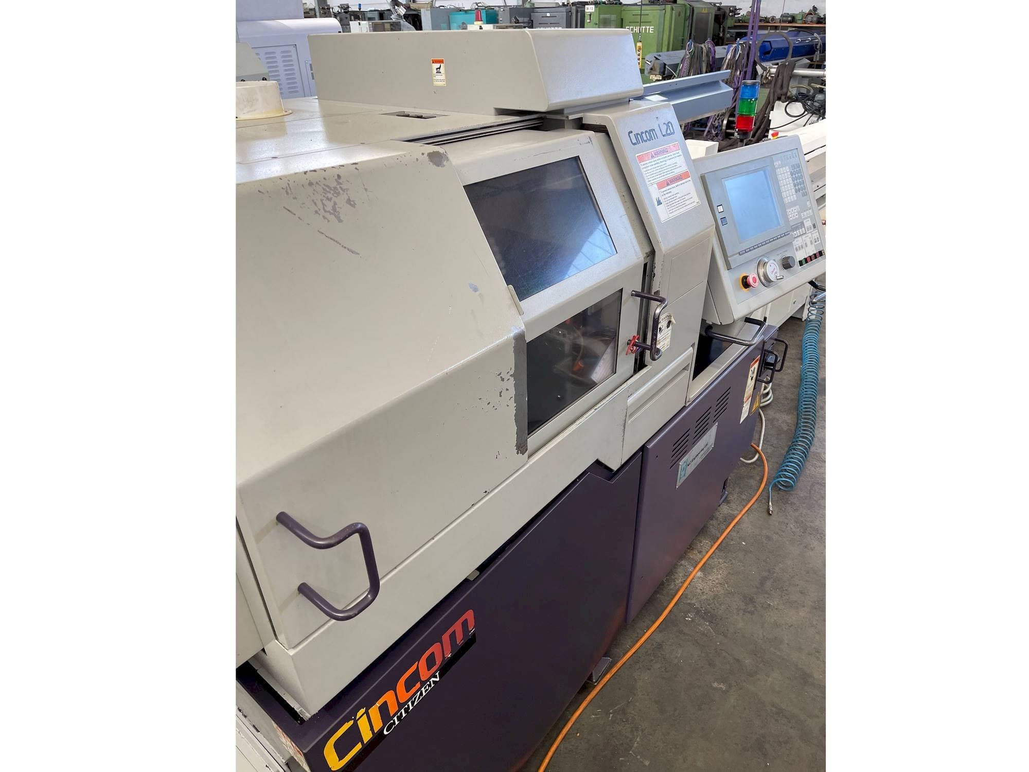 Vooraanzicht  van Citizen L5 20-VII  machine