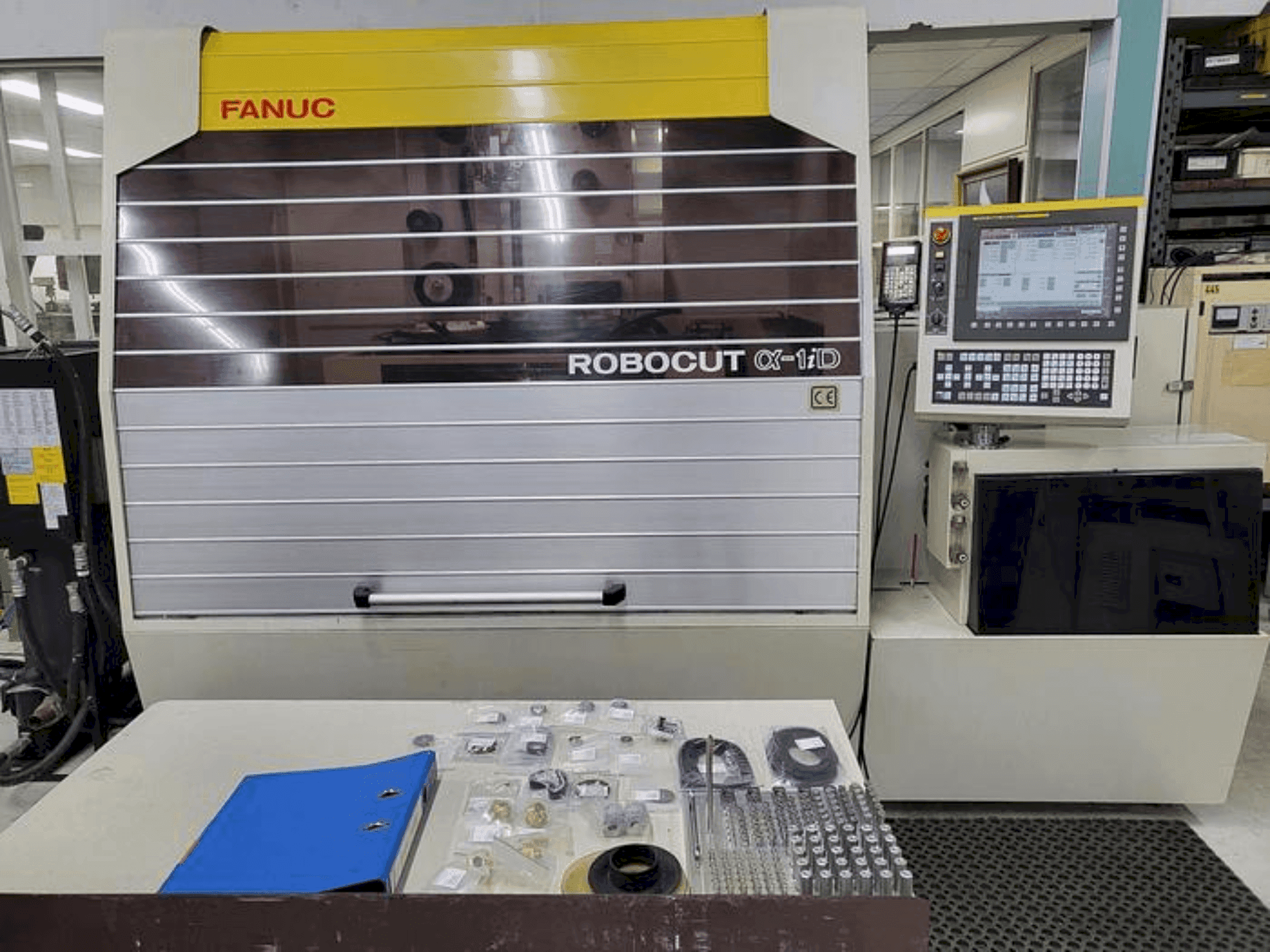 Vooraanzicht  van FANUC Alpha 1ID  machine